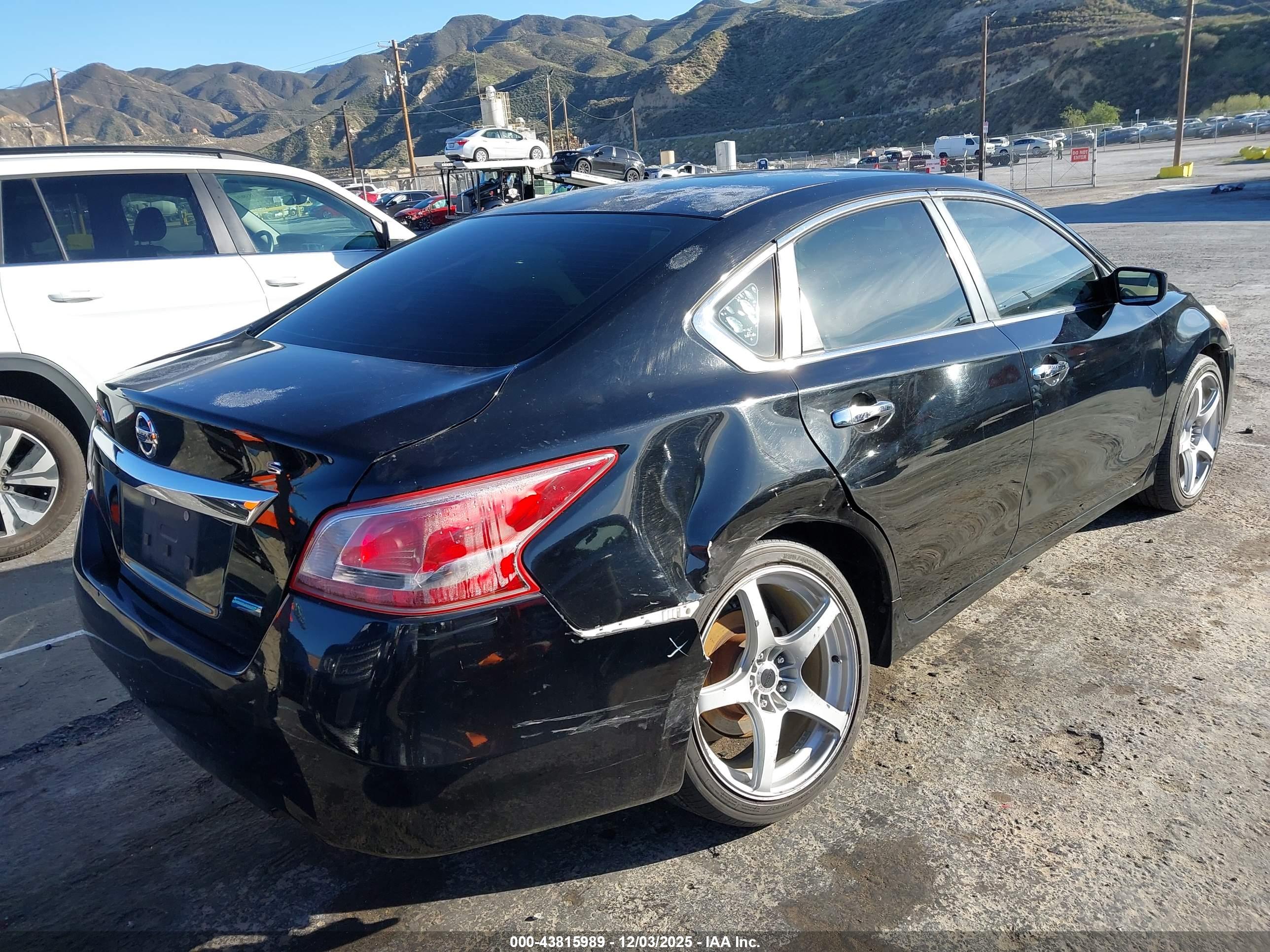 NISSAN ALTIMA image 4
