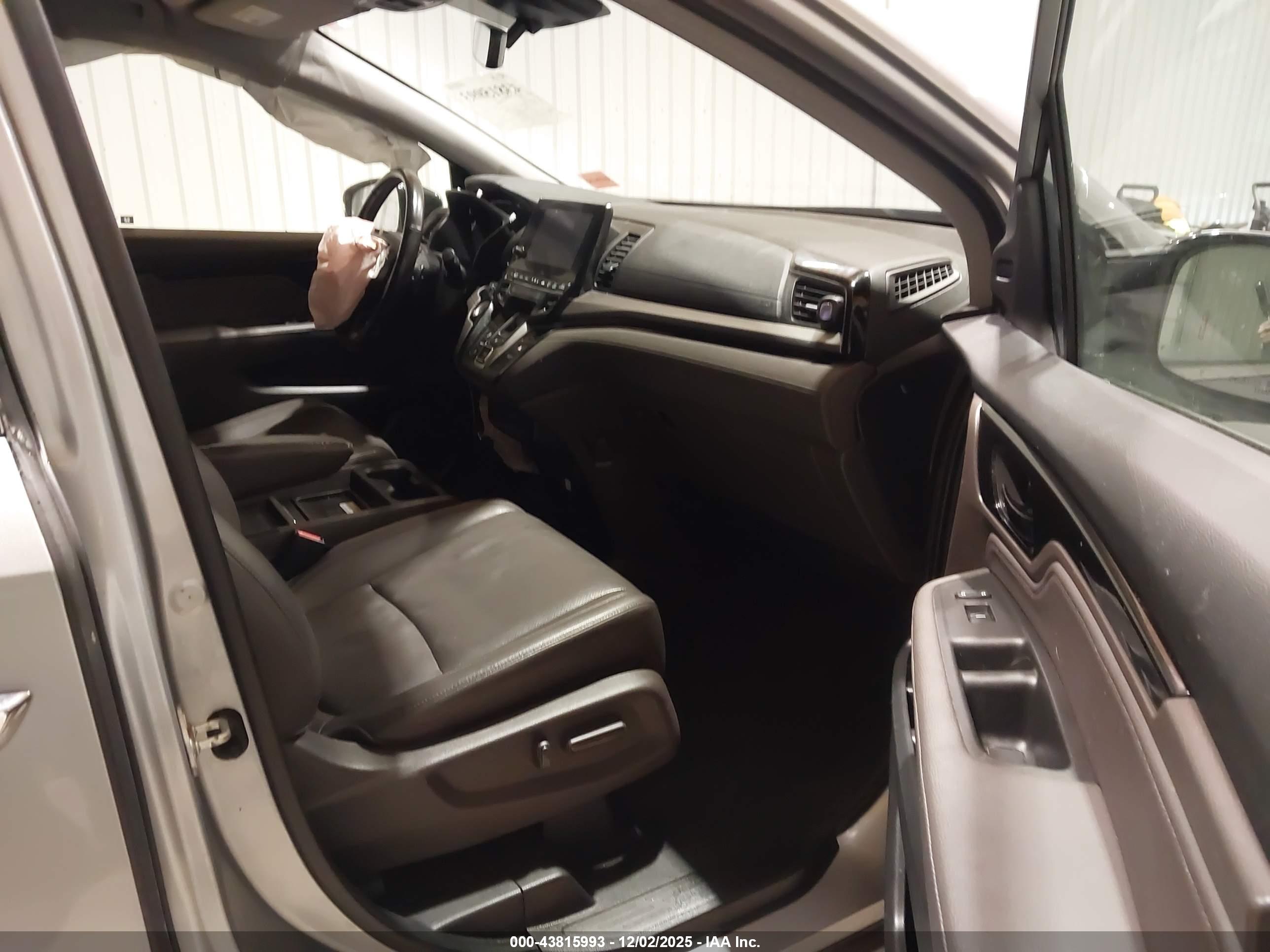 HONDA ODYSSEY image 5