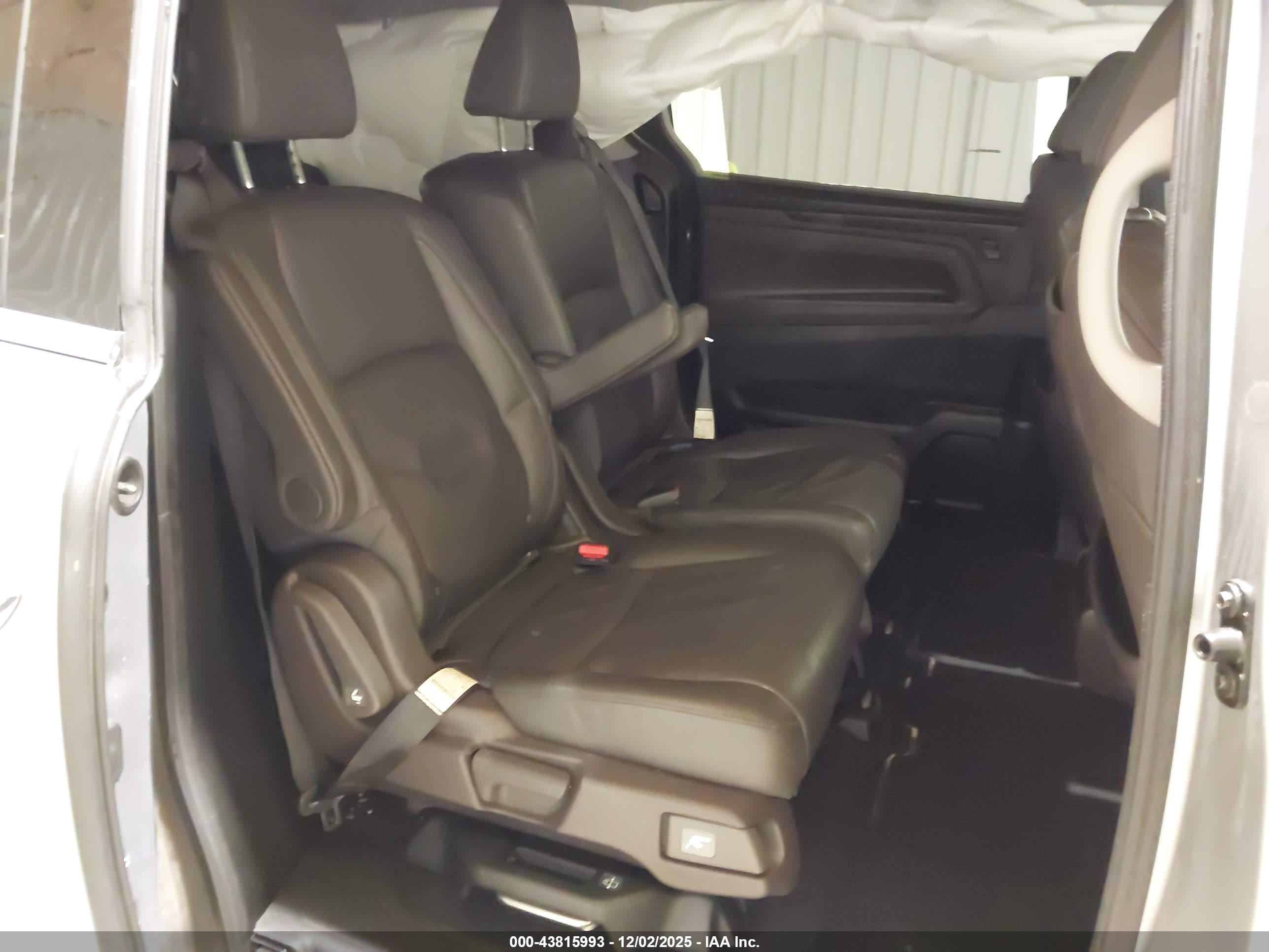 HONDA ODYSSEY image 8