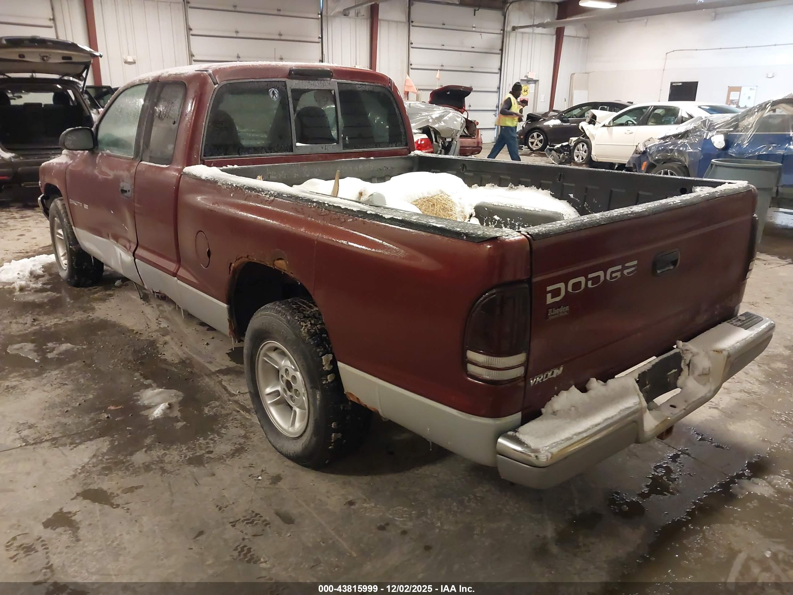 DODGE DAKOTA image 3
