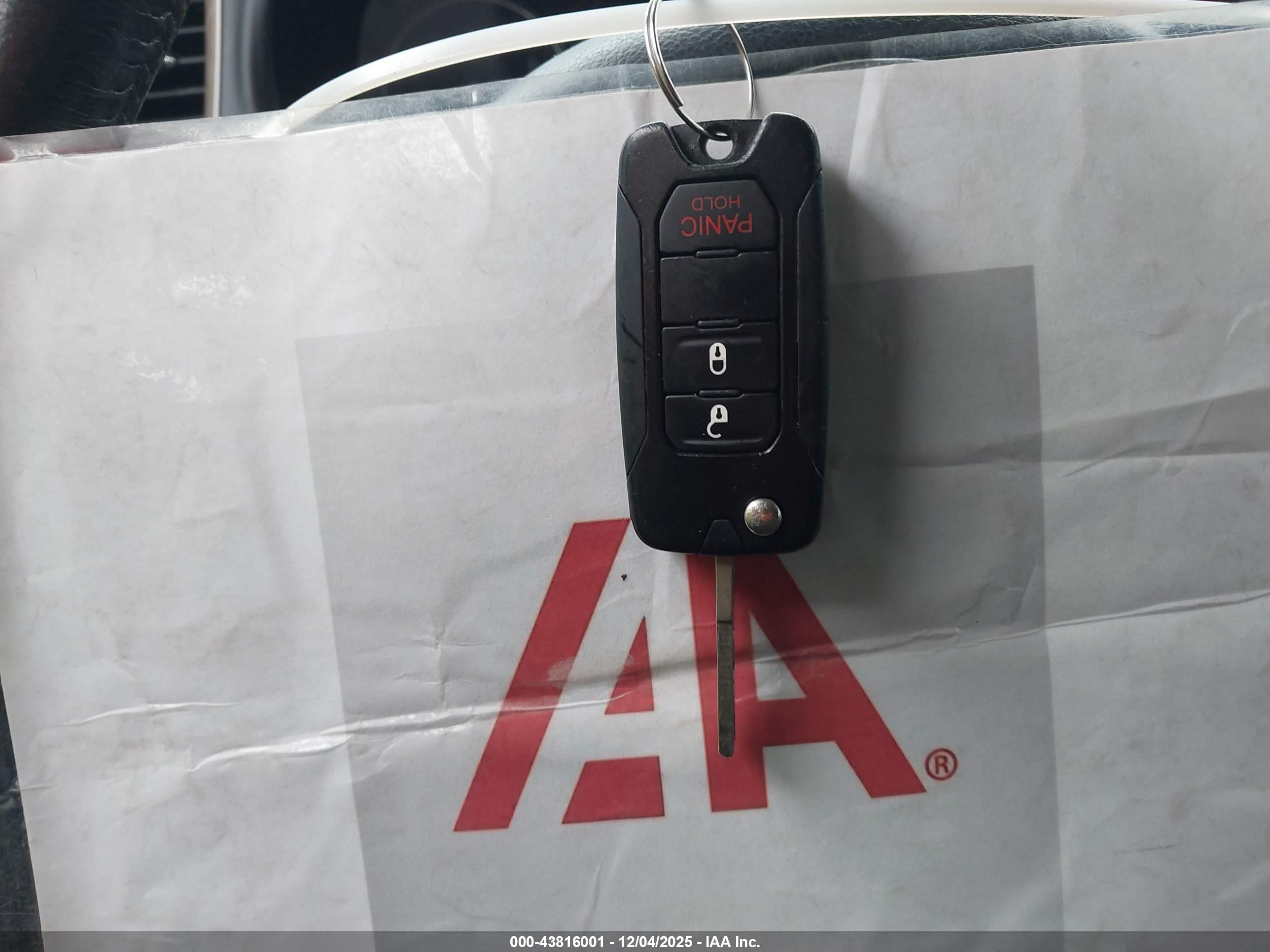 JEEP RENEGADE image 11