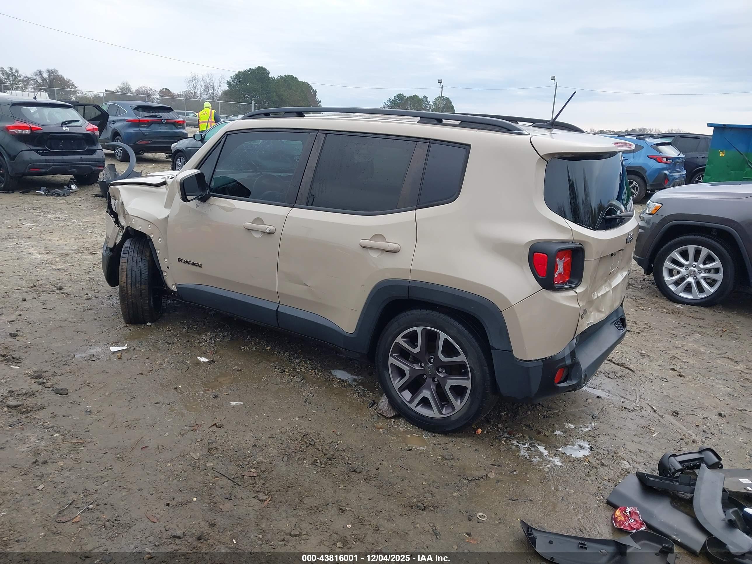 JEEP RENEGADE image 3