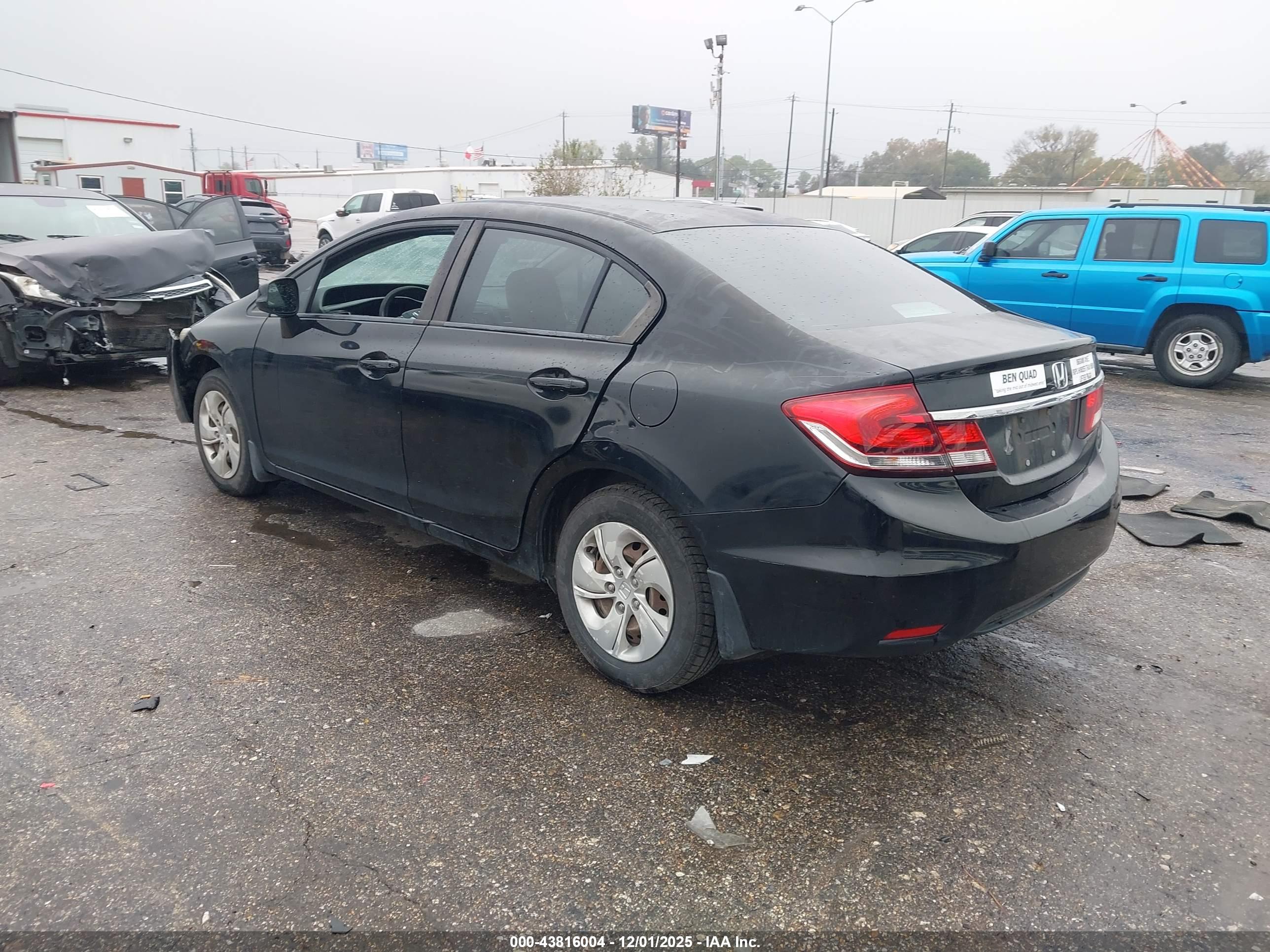 HONDA CIVIC image 3