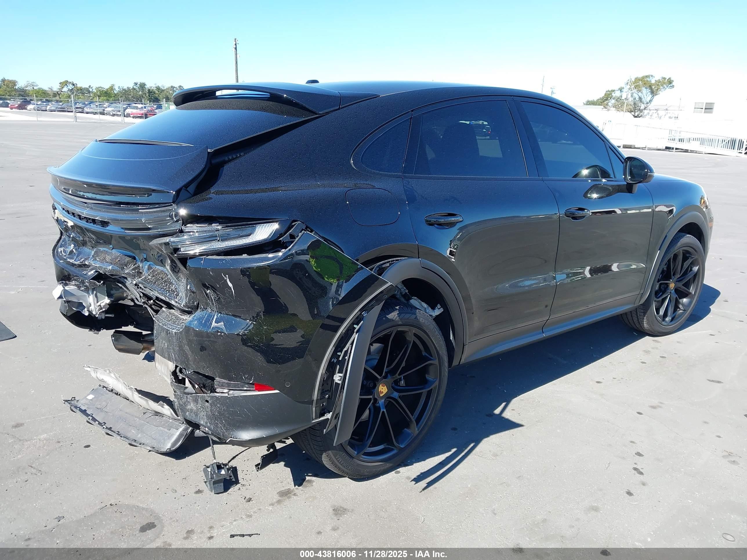 PORSCHE CAYENNE image 4