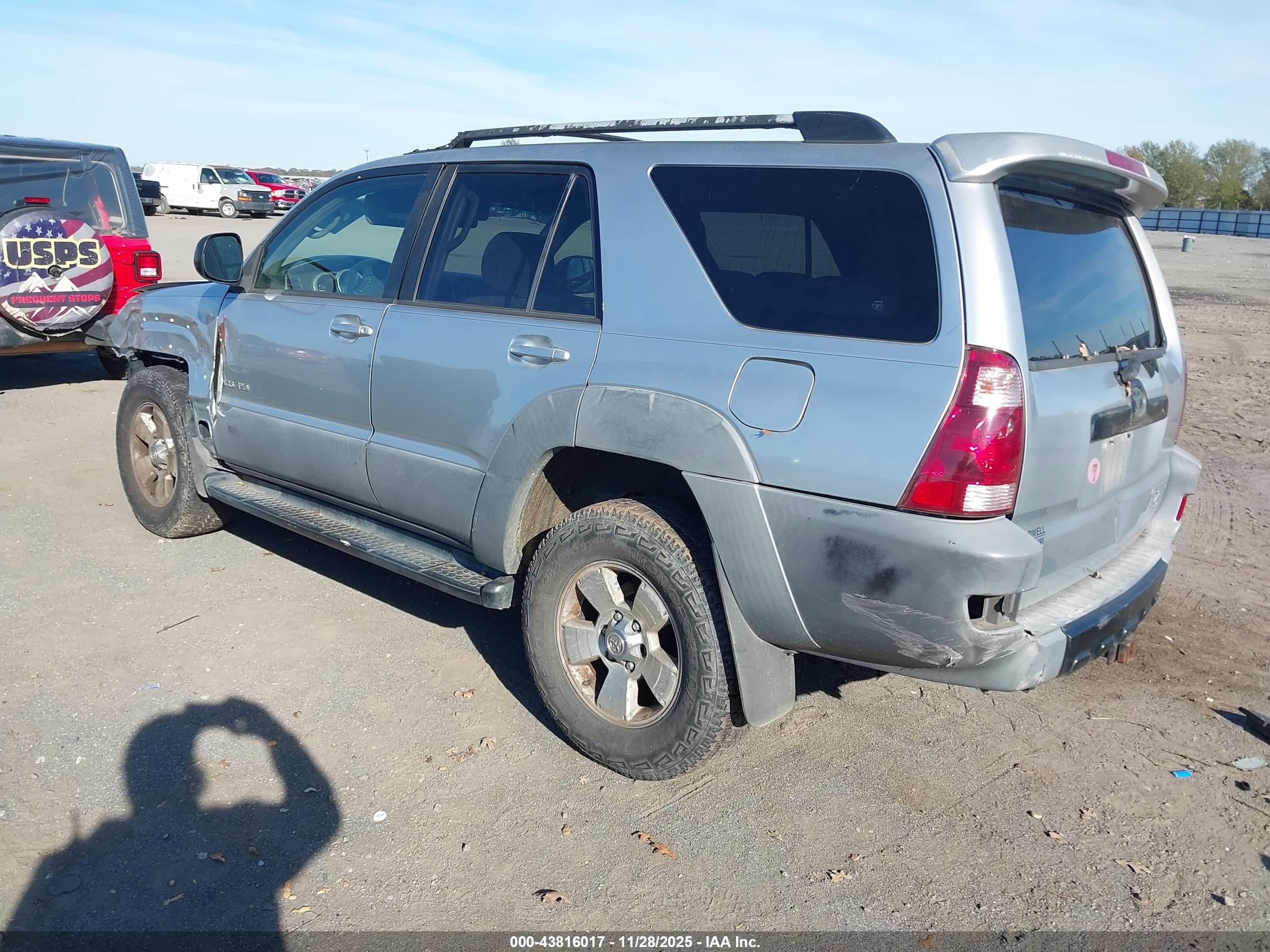 TOYOTA 4RUNNER image 3