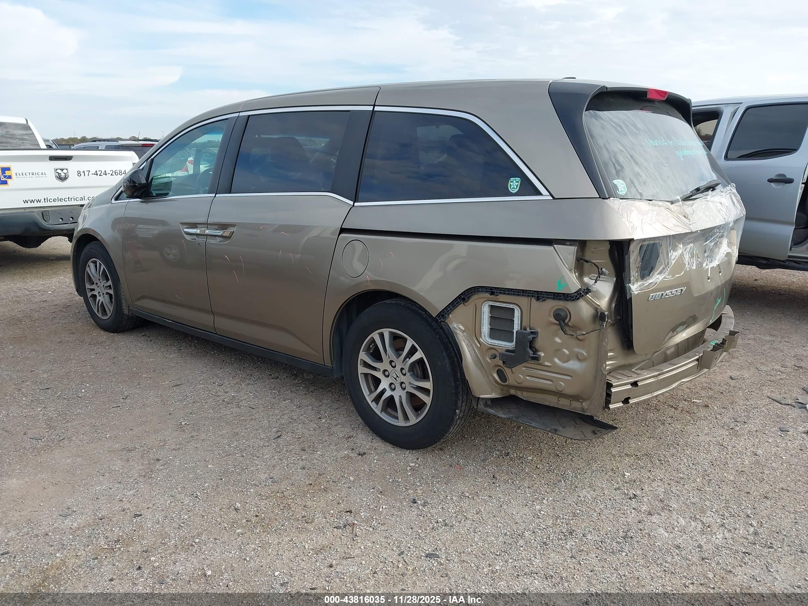 HONDA ODYSSEY image 3
