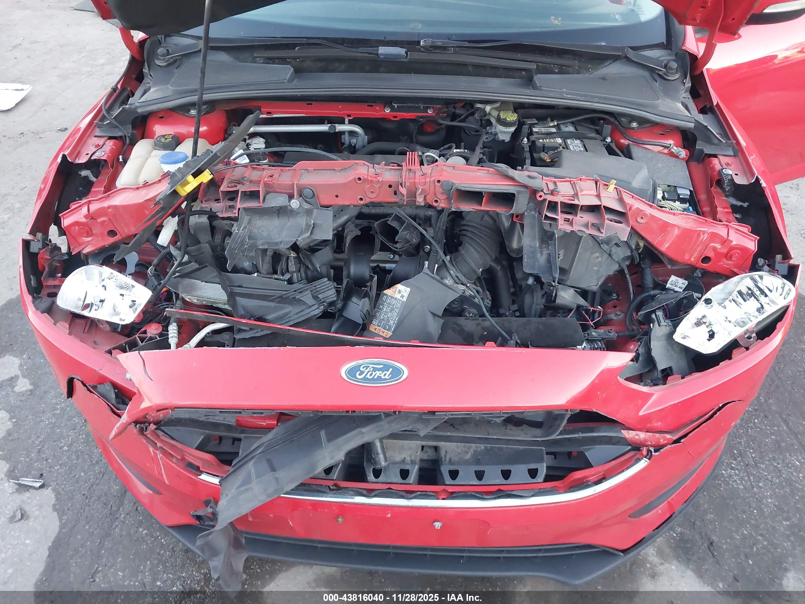 FORD FOCUS image 10