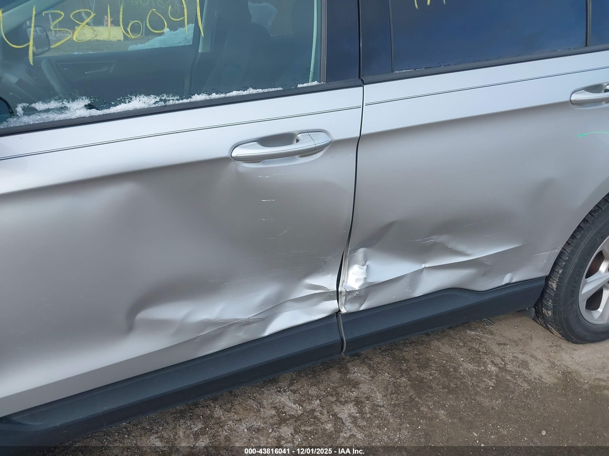 FORD EDGE image 6