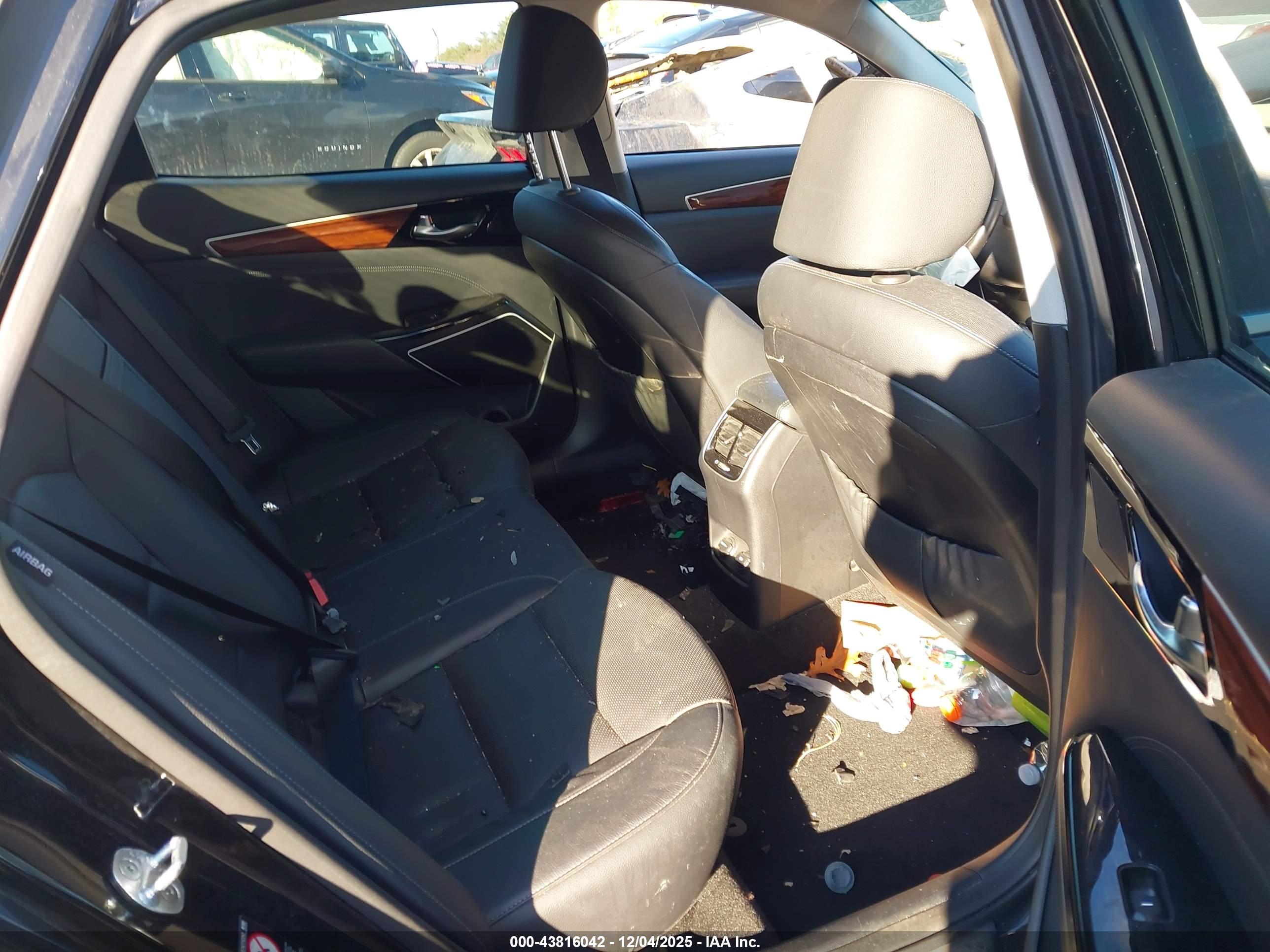 KIA CADENZA image 8