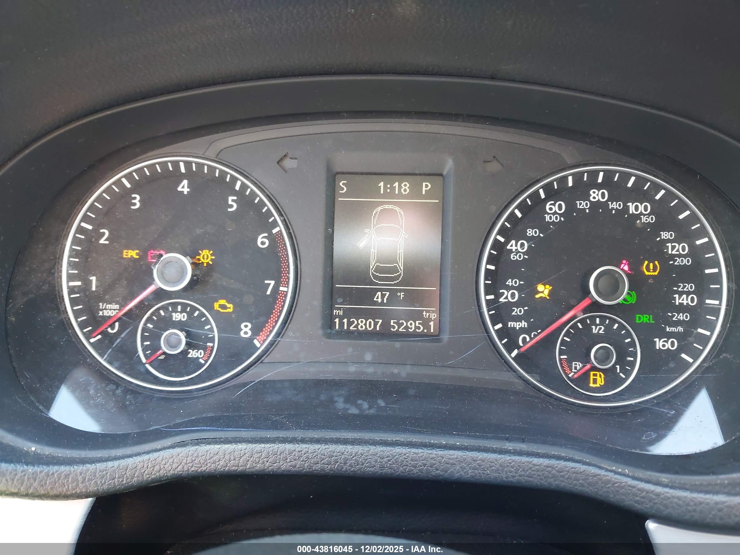 VOLKSWAGEN PASSAT image 7