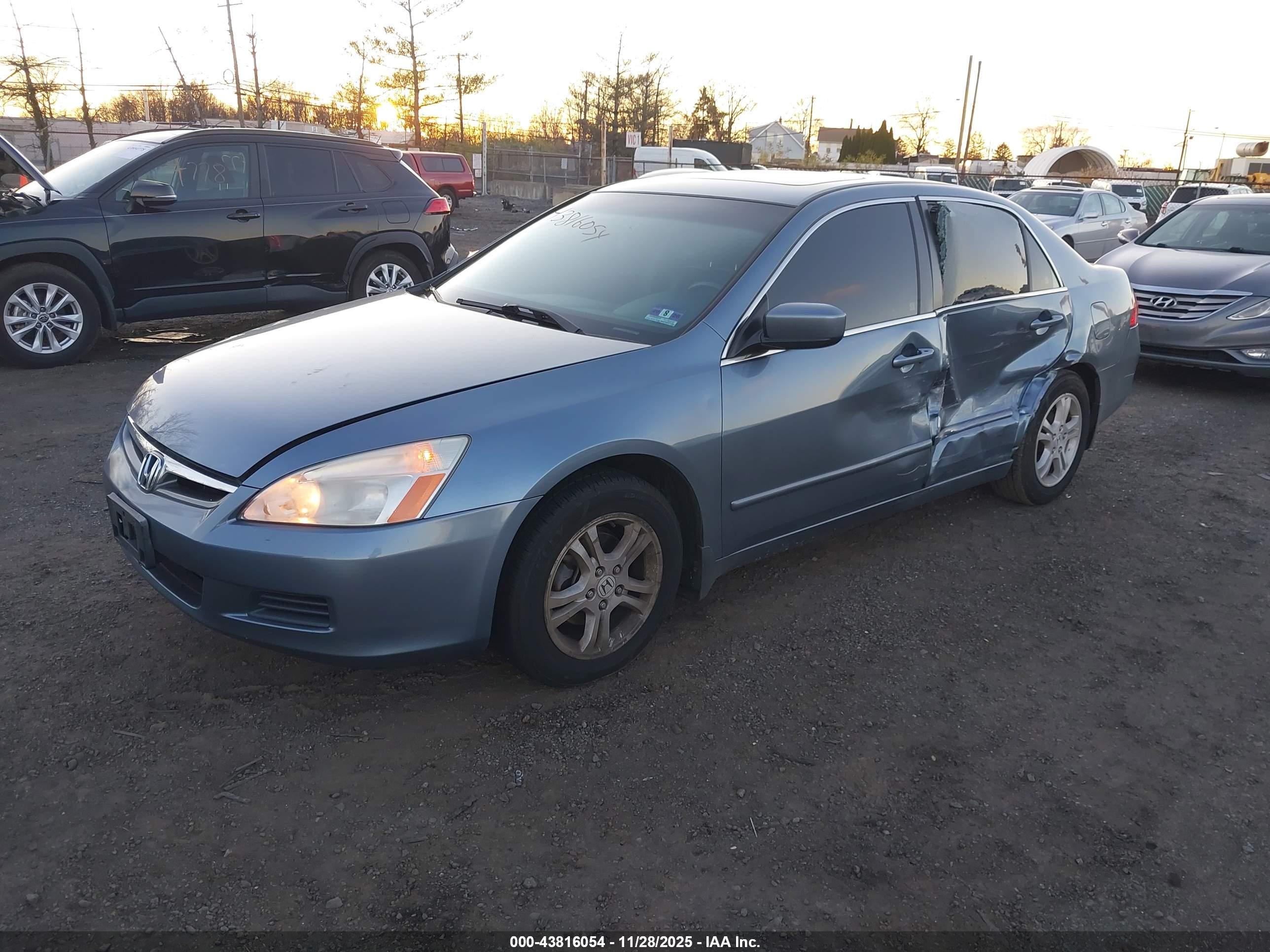 HONDA ACCORD image 2
