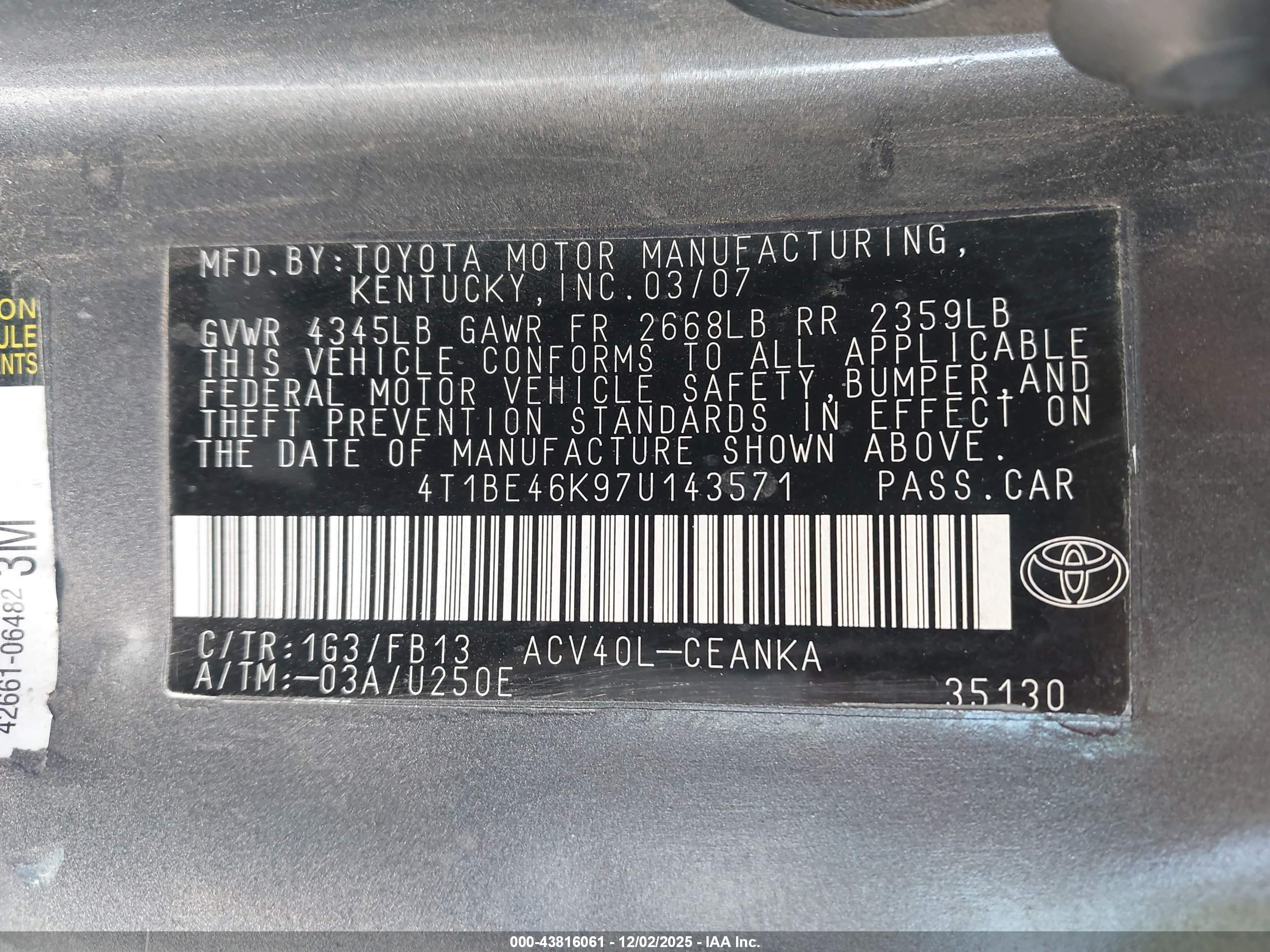TOYOTA CAMRY image 9