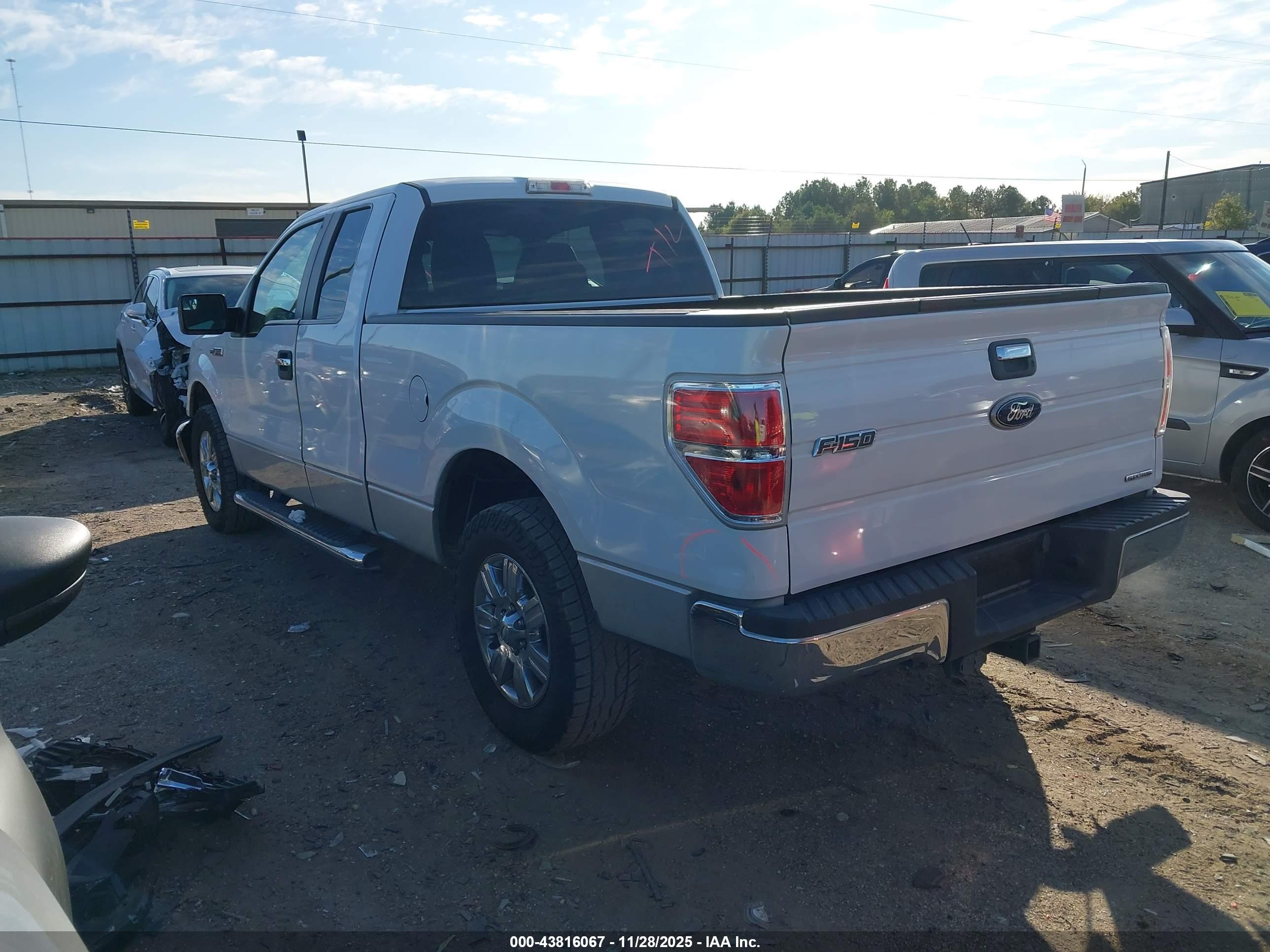 FORD F-150 image 3