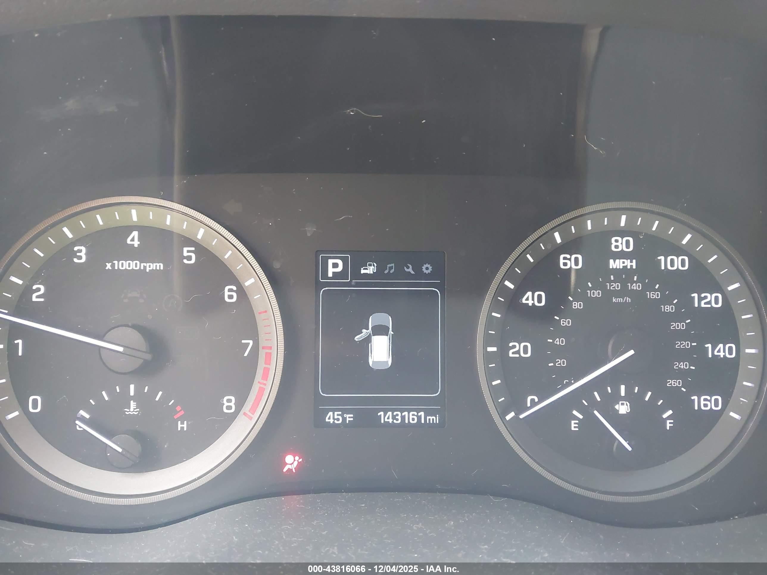 HYUNDAI TUCSON image 7