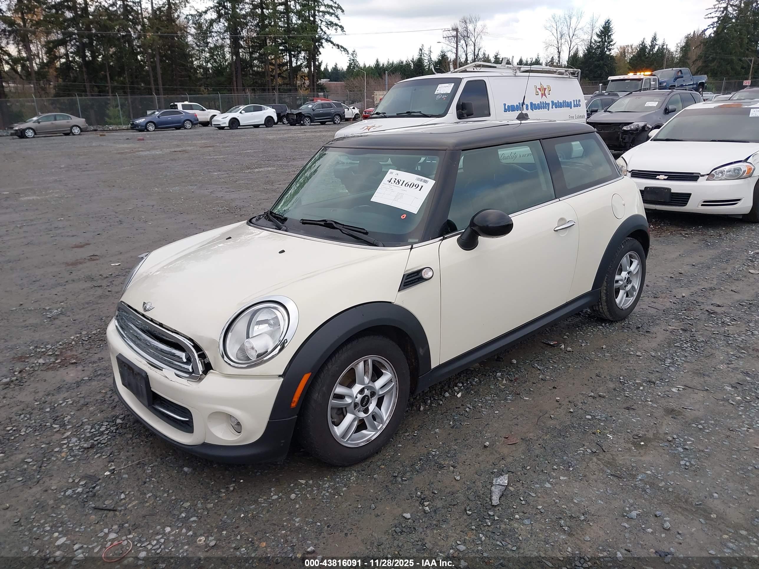 MINI COOPER image 2