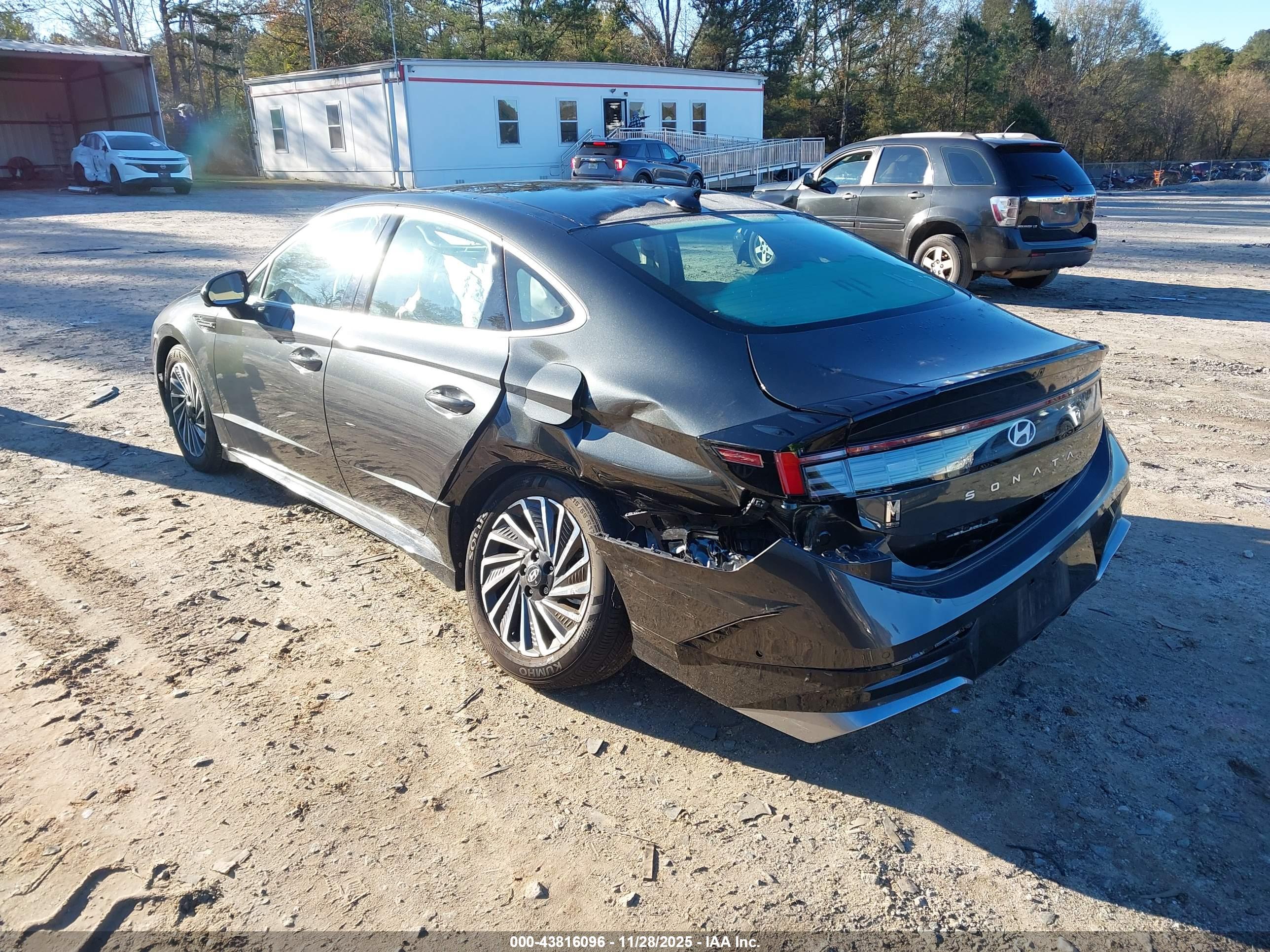 HYUNDAI SONATA image 3