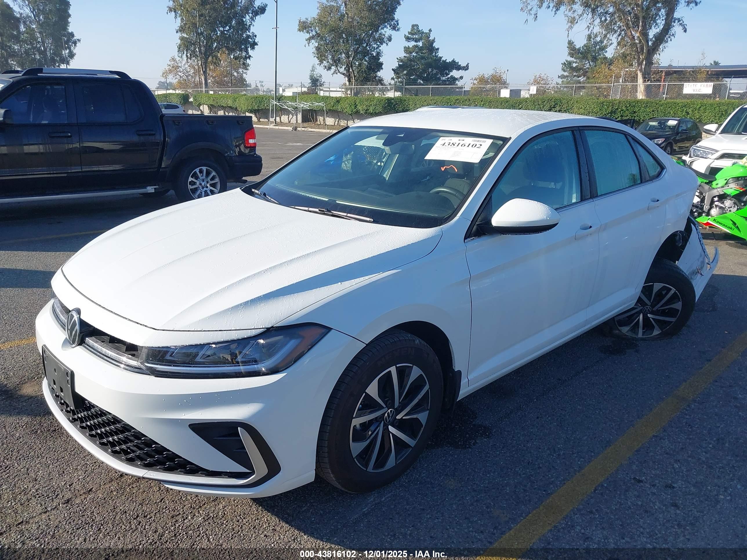 VOLKSWAGEN JETTA image 2