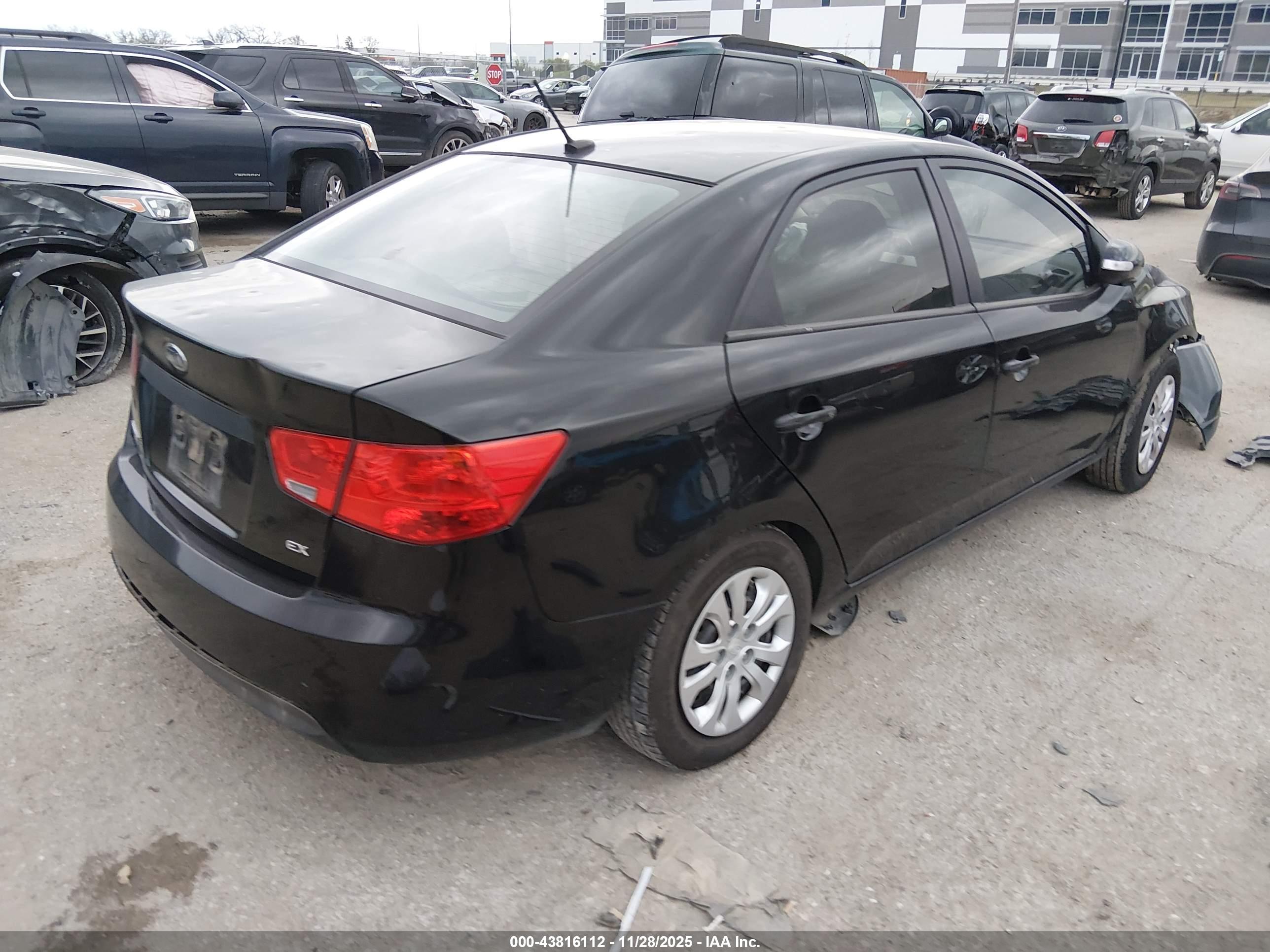 KIA FORTE image 4