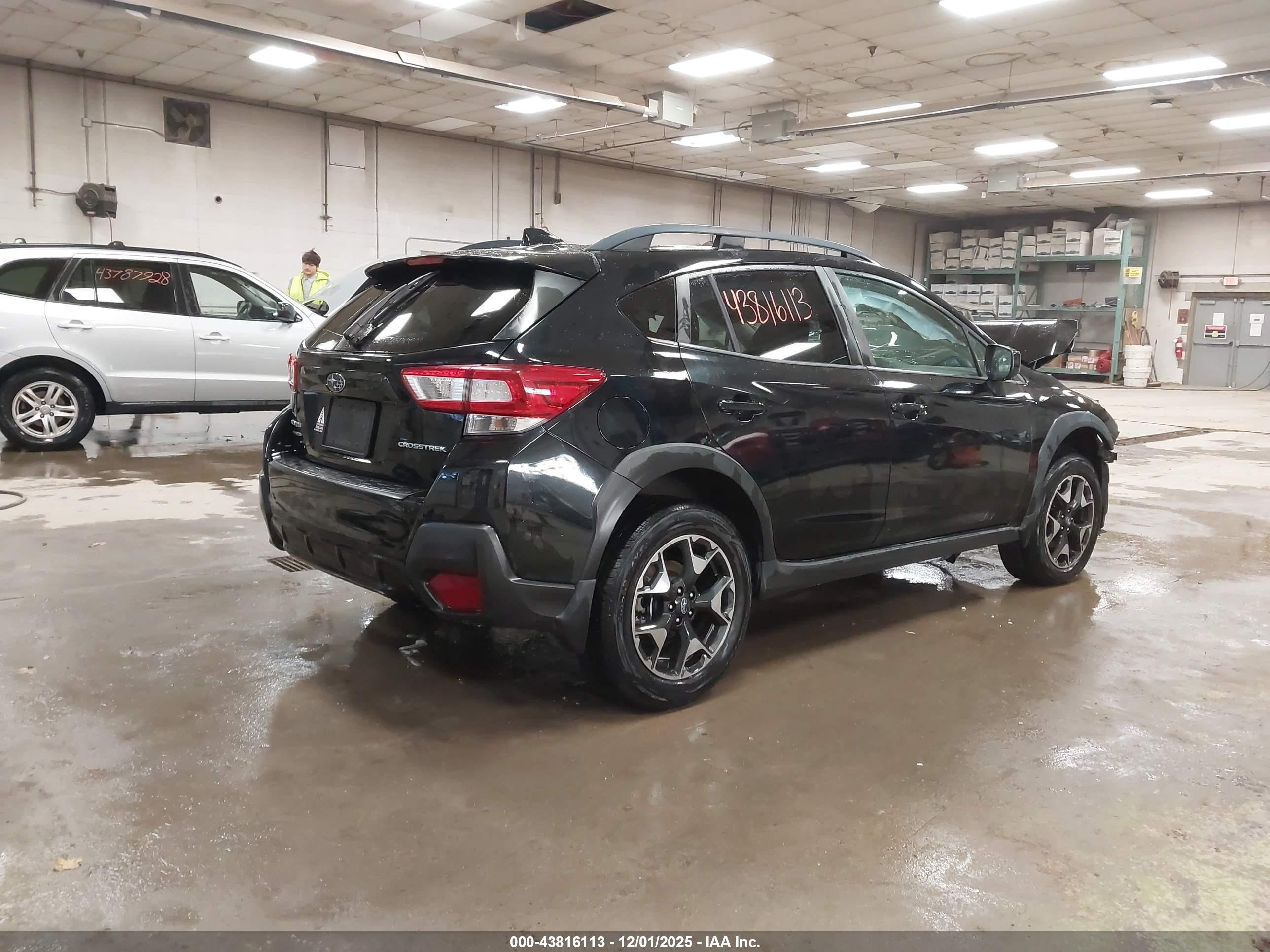SUBARU CROSSTREK image 4