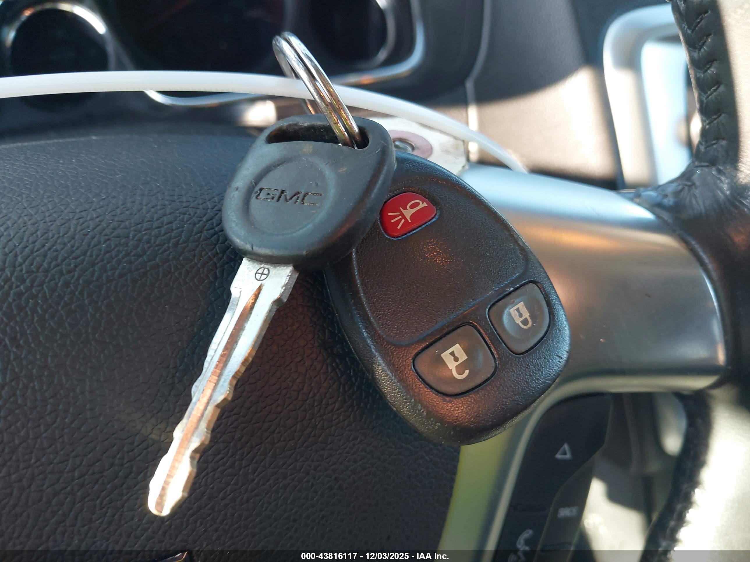 GMC ACADIA image 11