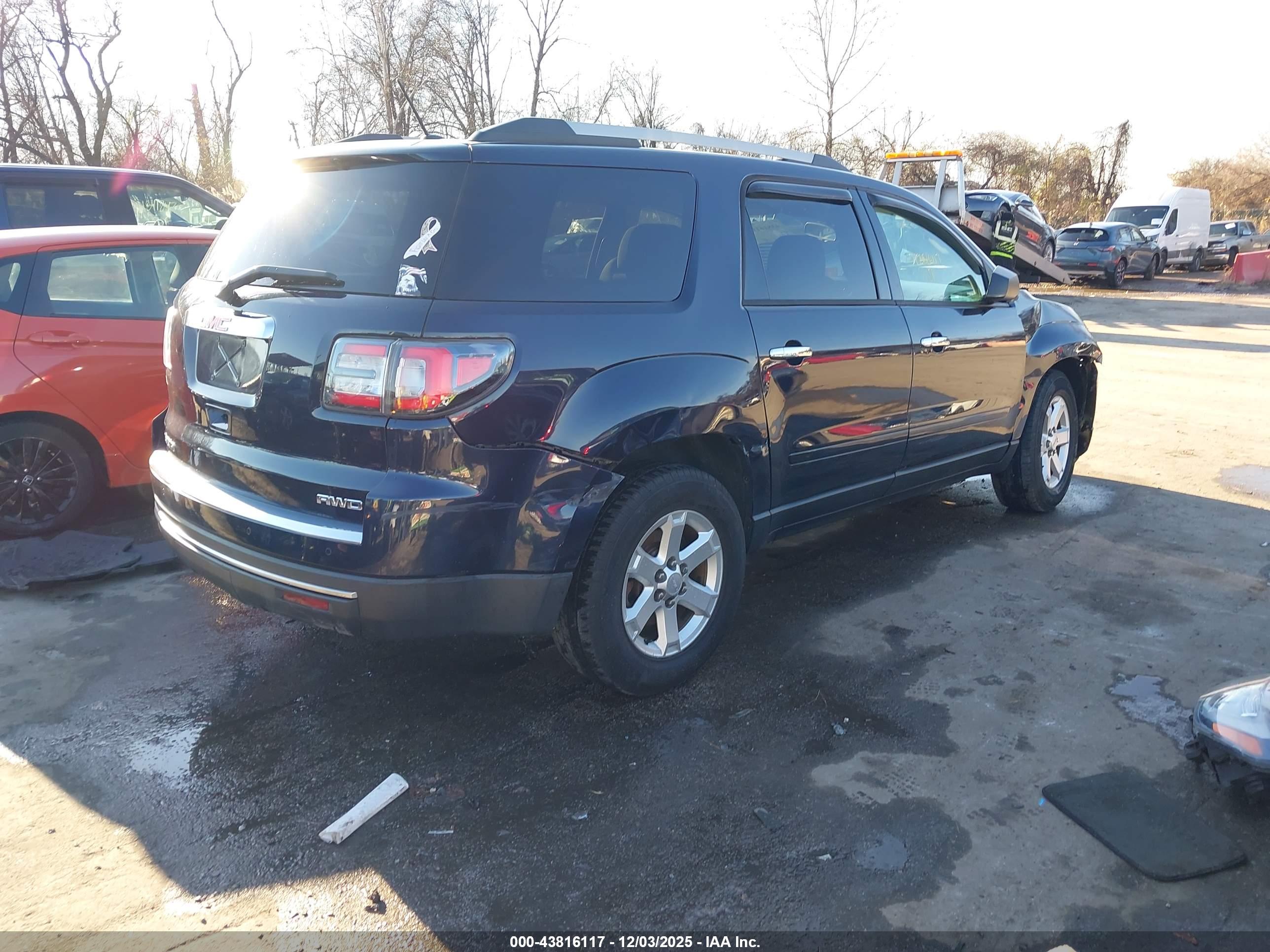 GMC ACADIA image 4