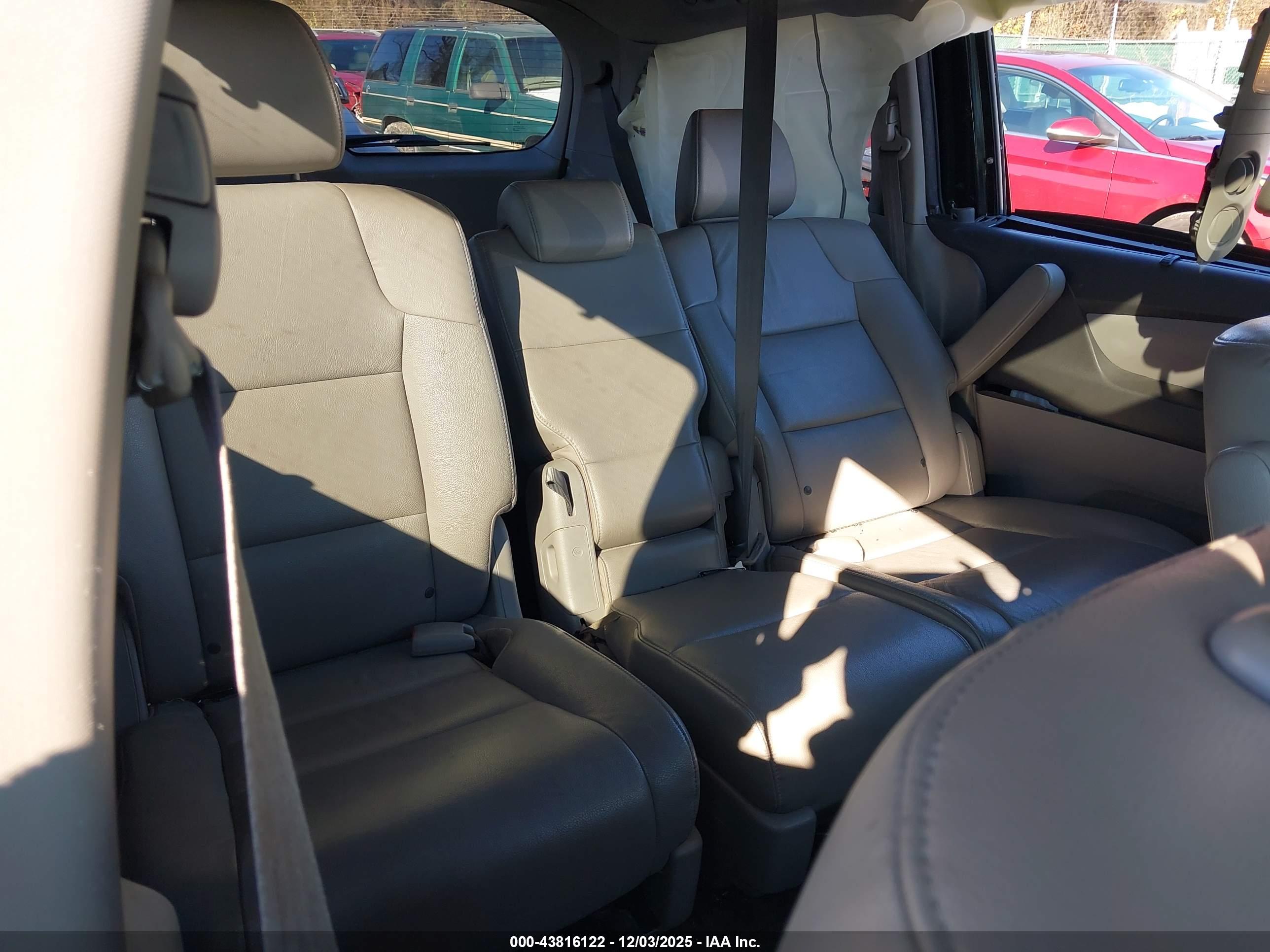 HONDA ODYSSEY image 8