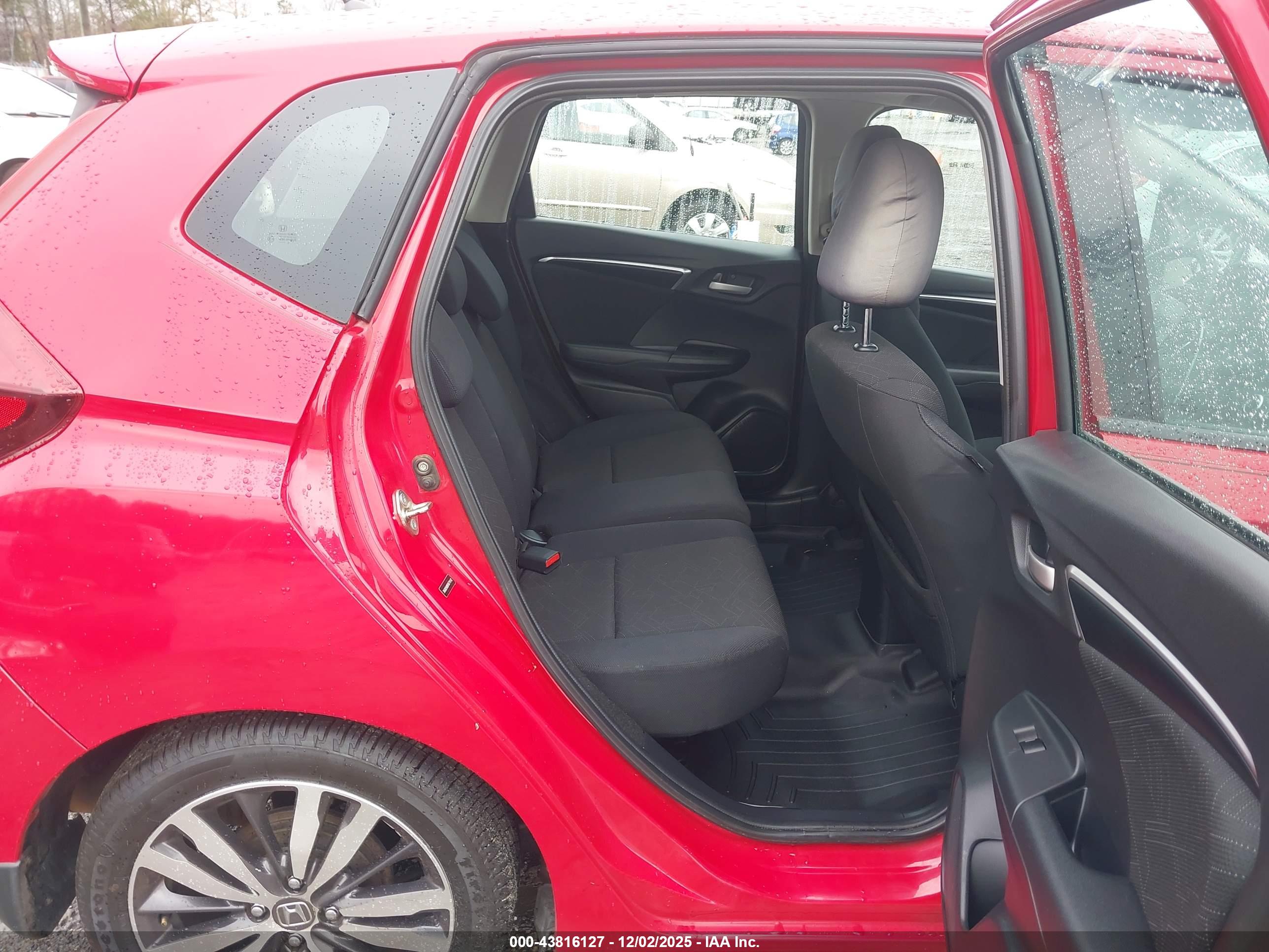 HONDA FIT image 8