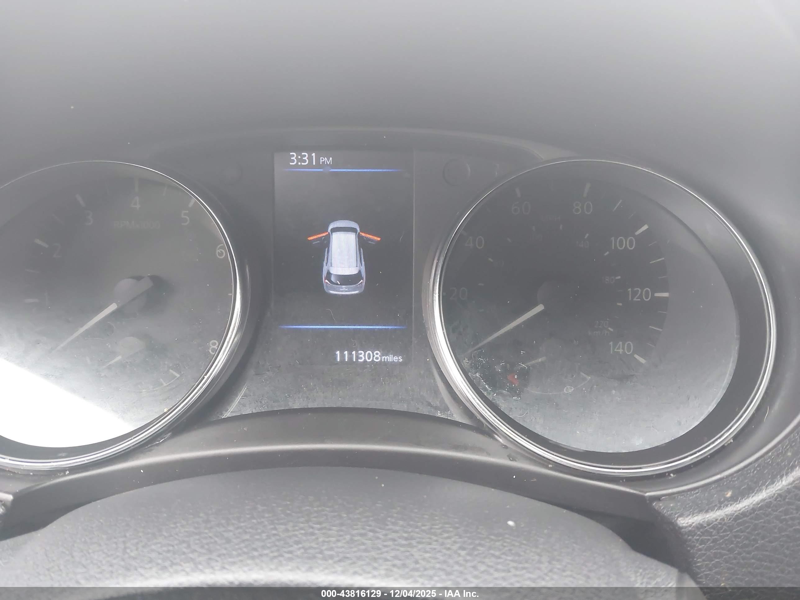 NISSAN ROGUE image 7