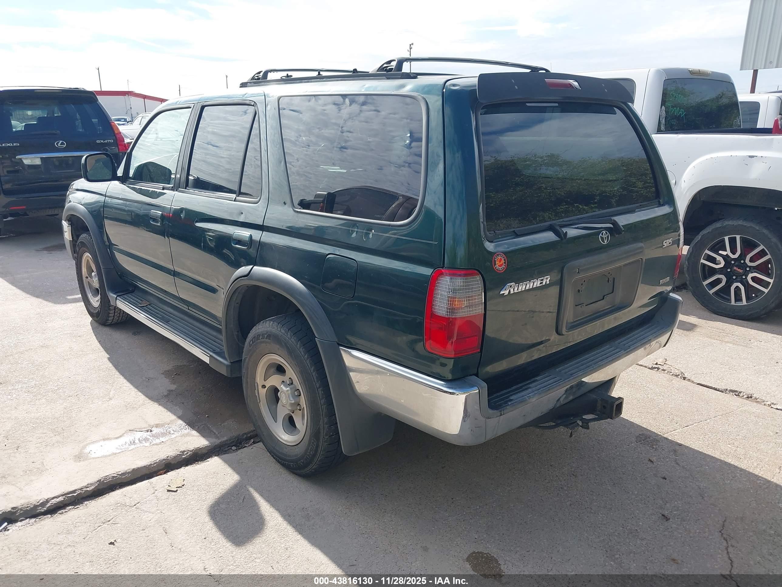 TOYOTA 4RUNNER image 3