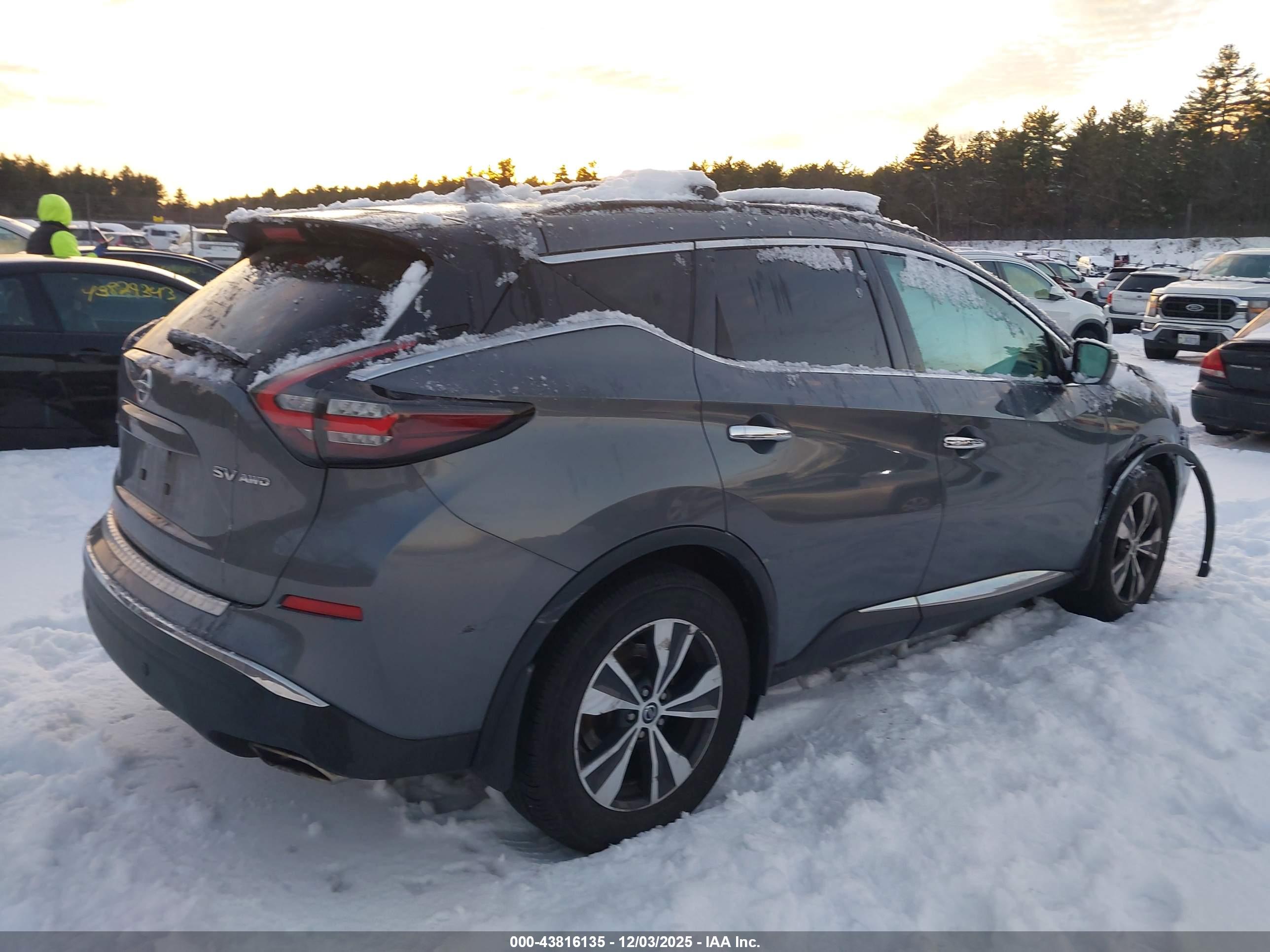 NISSAN MURANO image 4