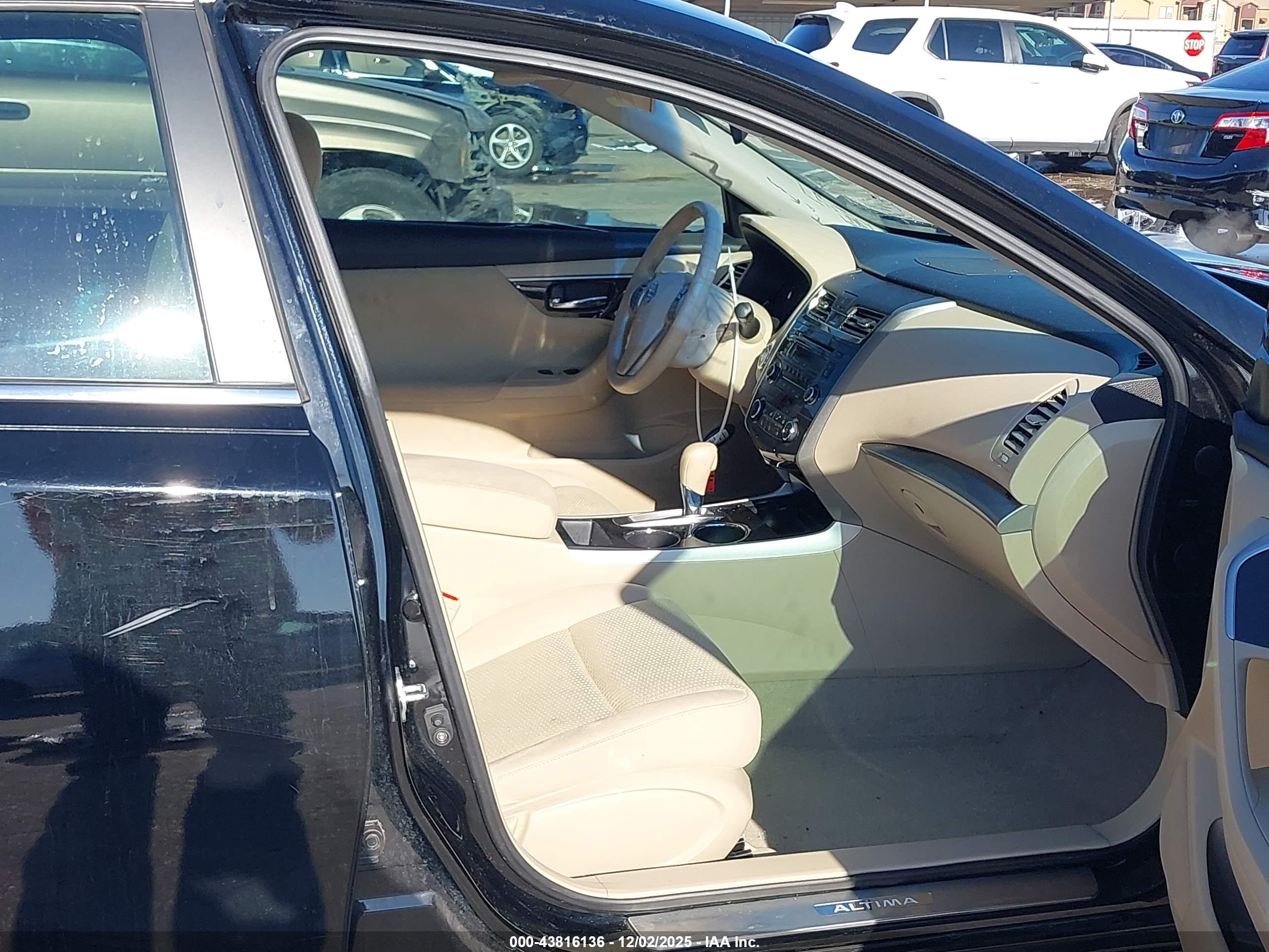NISSAN ALTIMA image 5