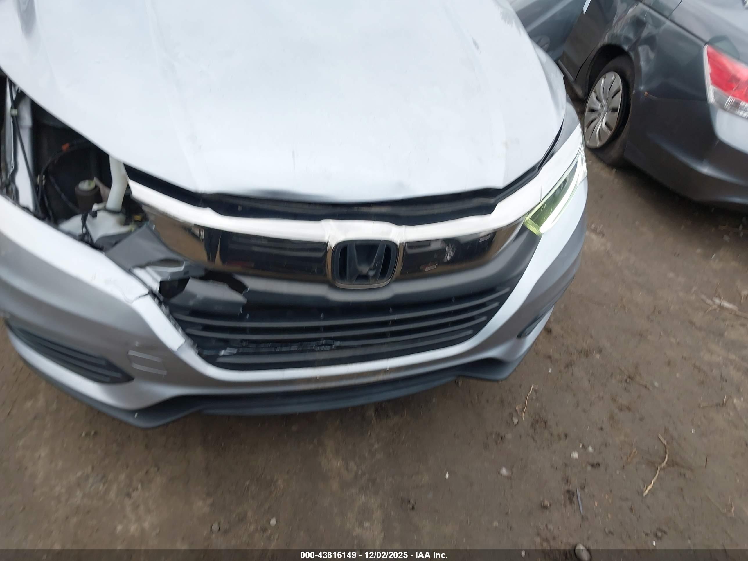 HONDA HR-V image 6