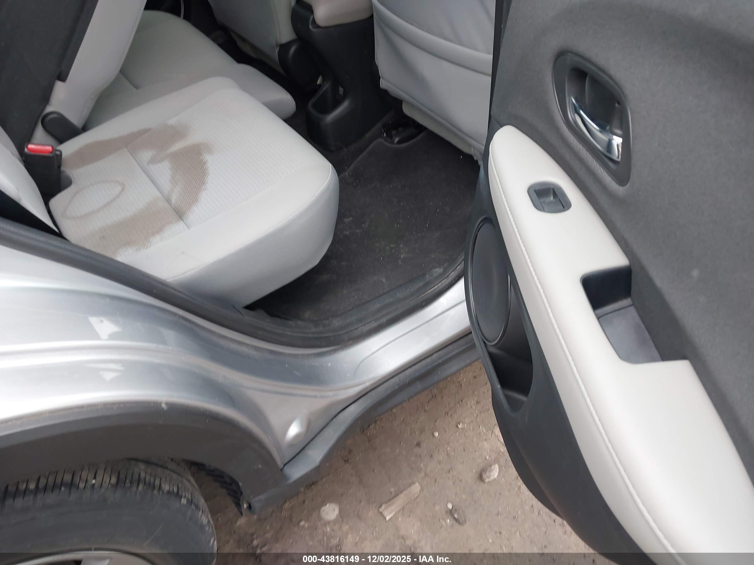 HONDA HR-V image 8