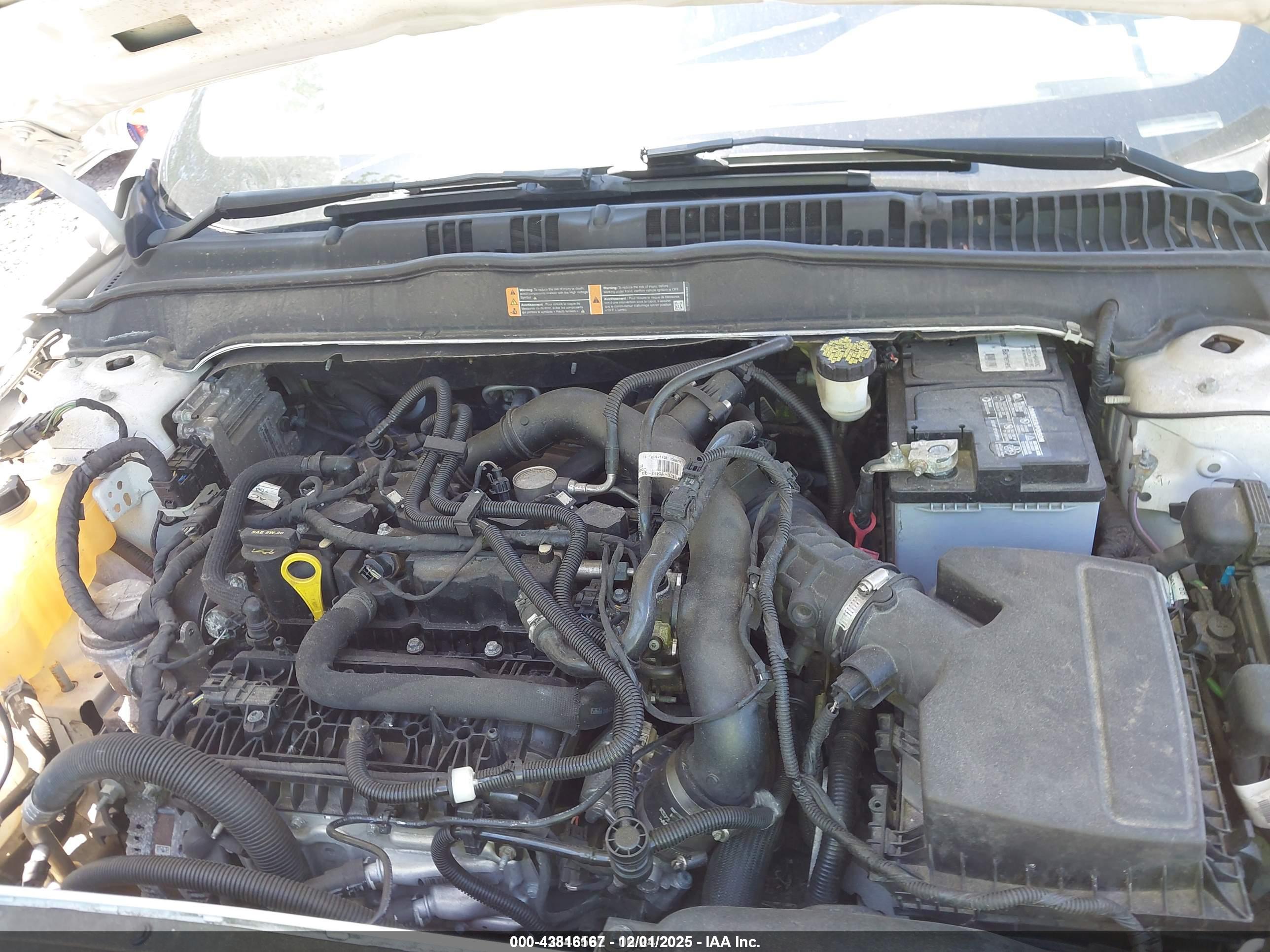 FORD FUSION image 10