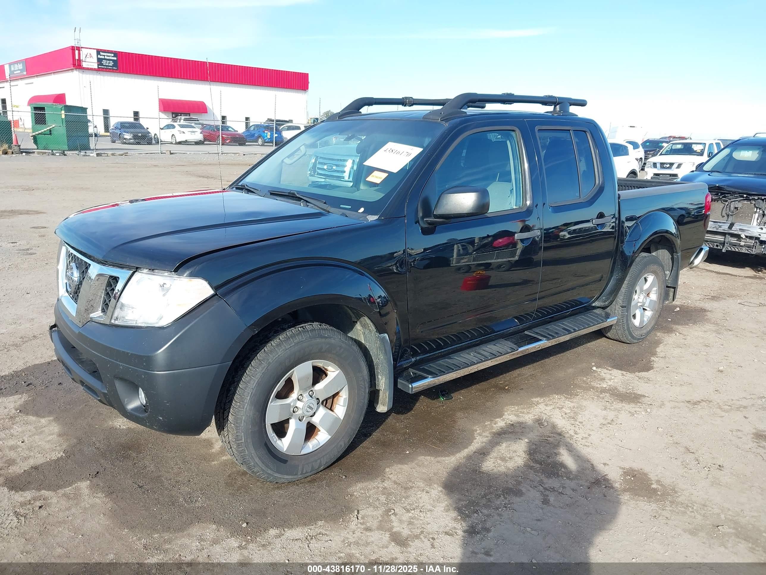 NISSAN FRONTIER image 2