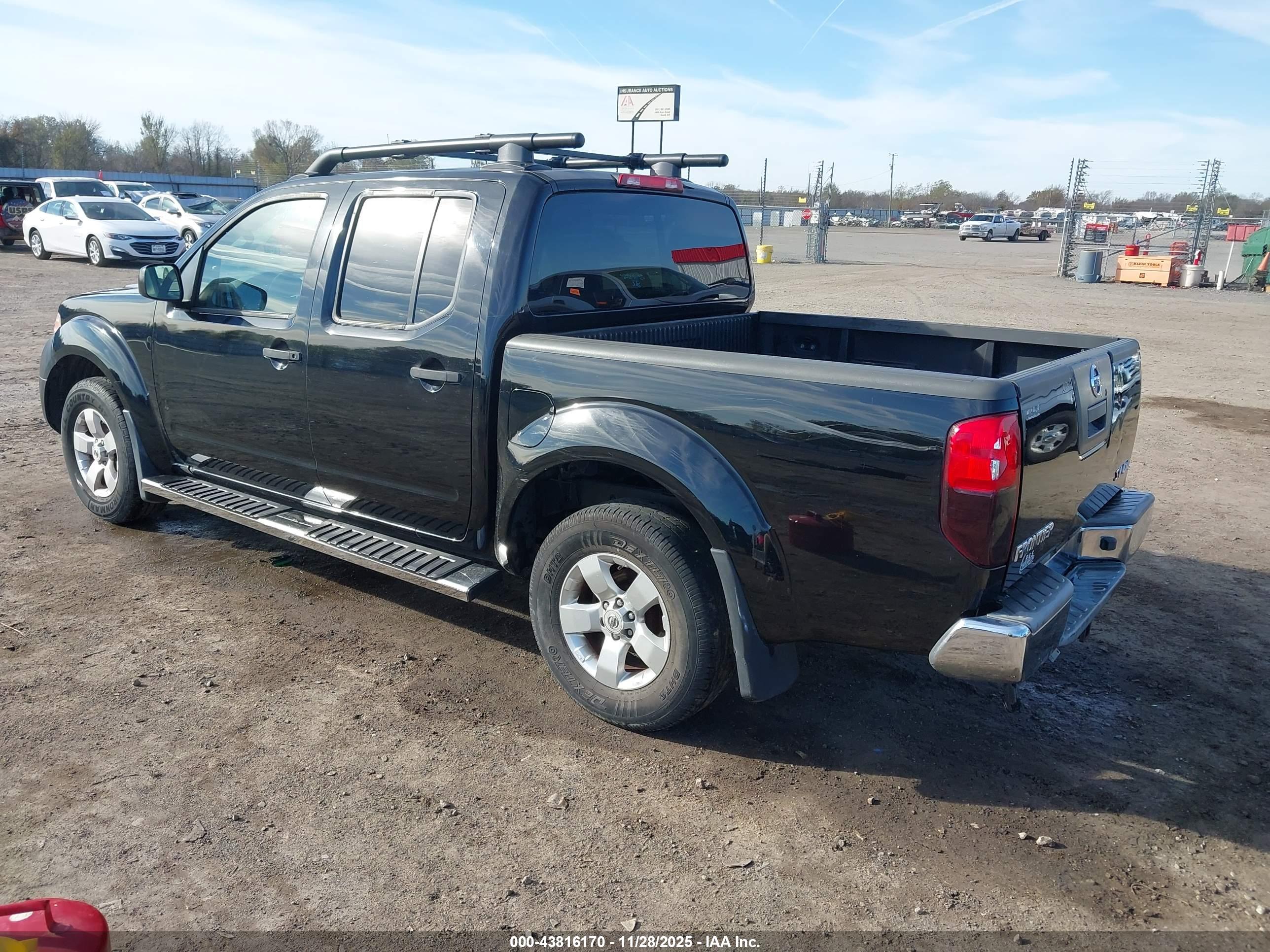 NISSAN FRONTIER image 3