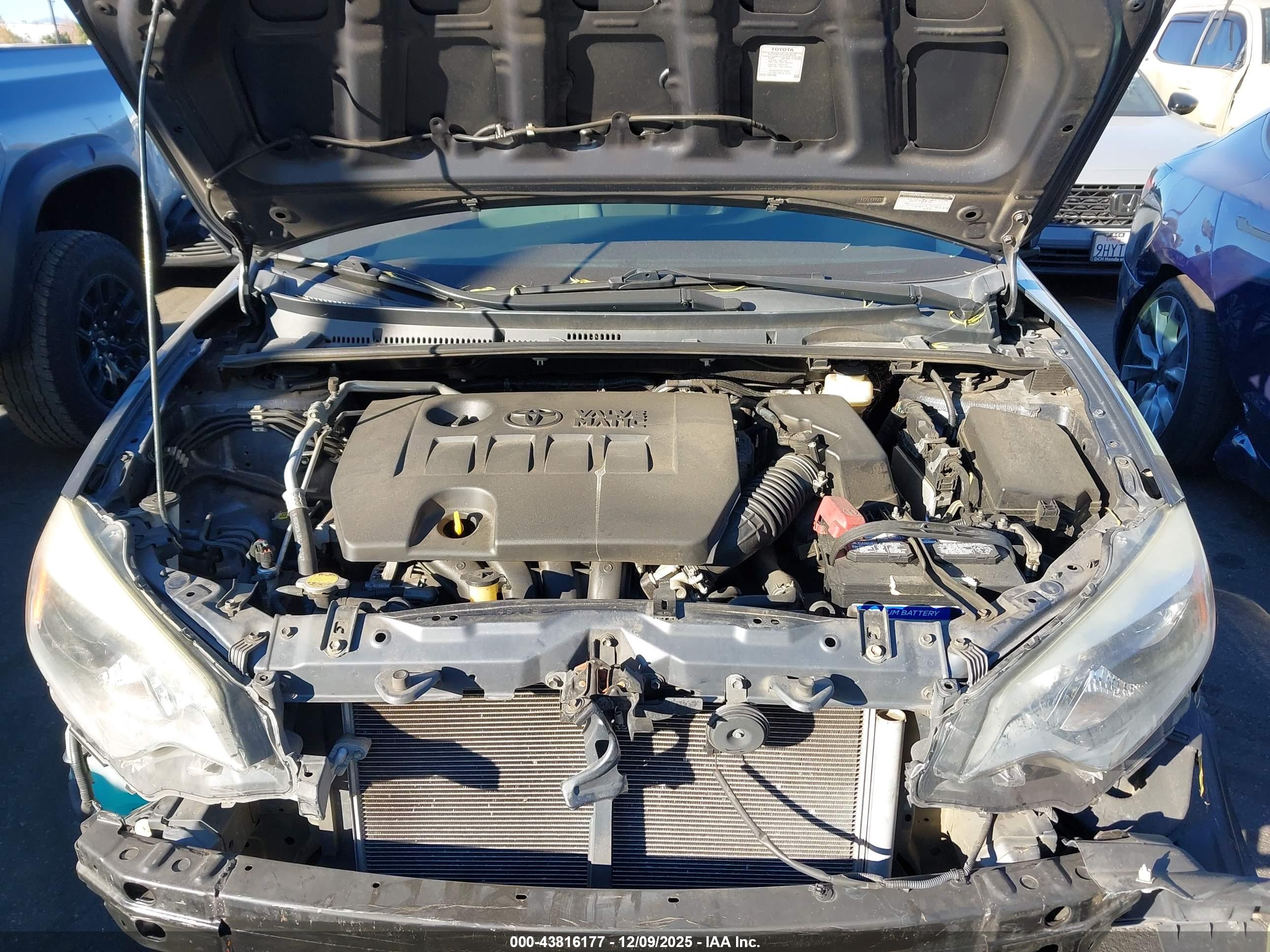 TOYOTA COROLLA image 10