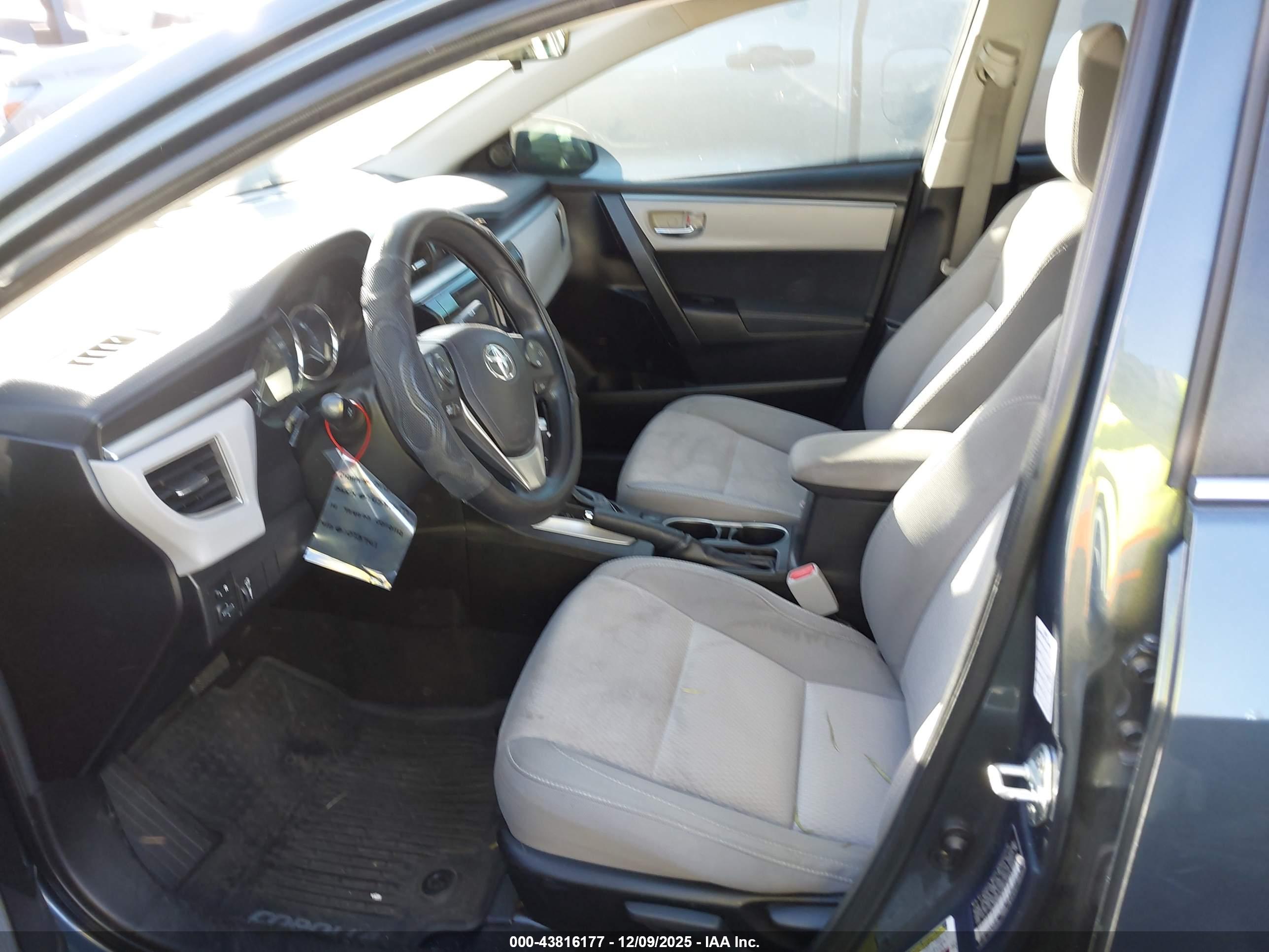 TOYOTA COROLLA image 5