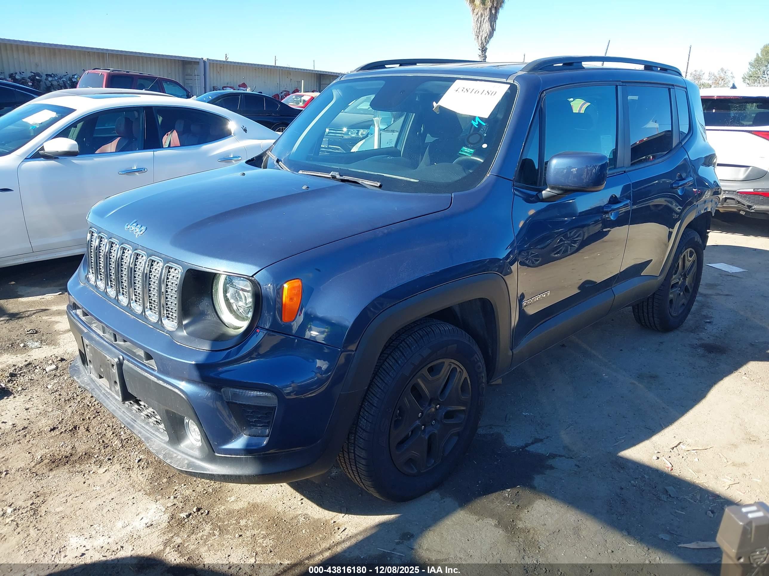 JEEP RENEGADE image 2