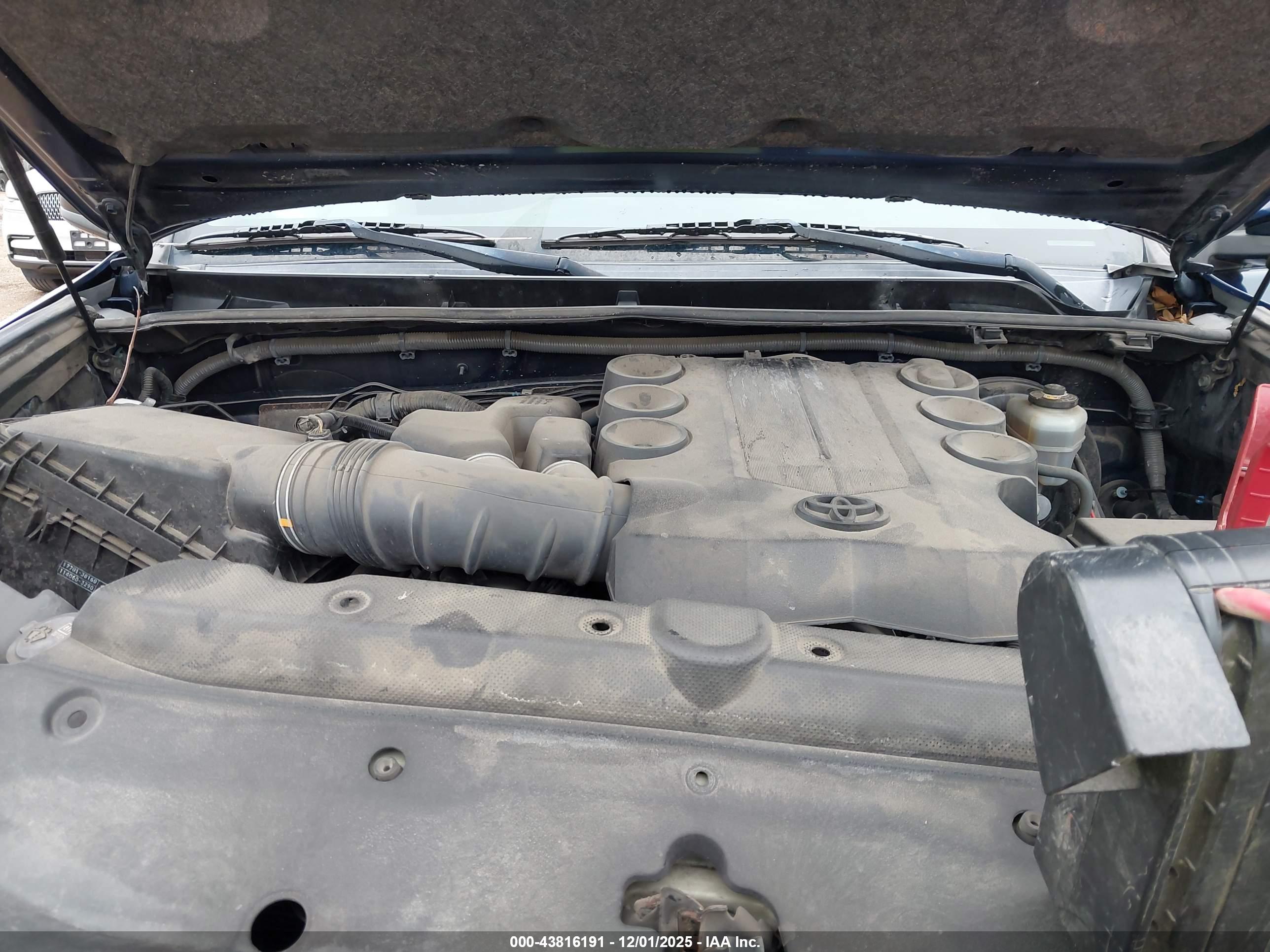 TOYOTA 4RUNNER image 10