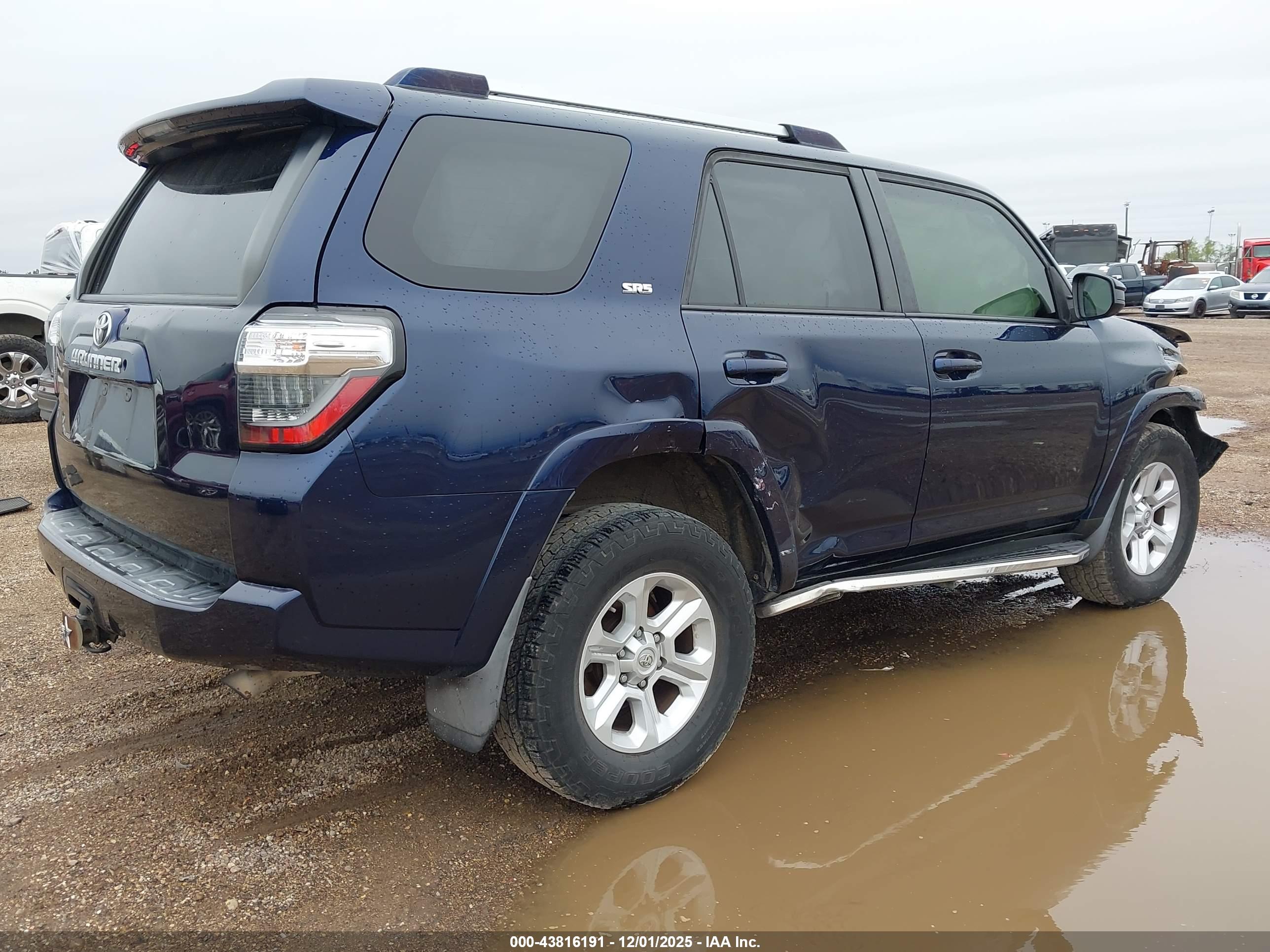 TOYOTA 4RUNNER image 4