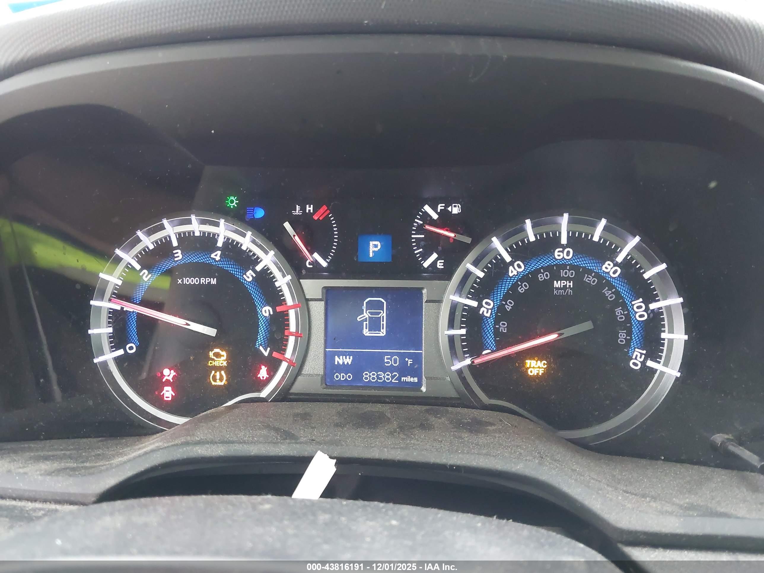 TOYOTA 4RUNNER image 7