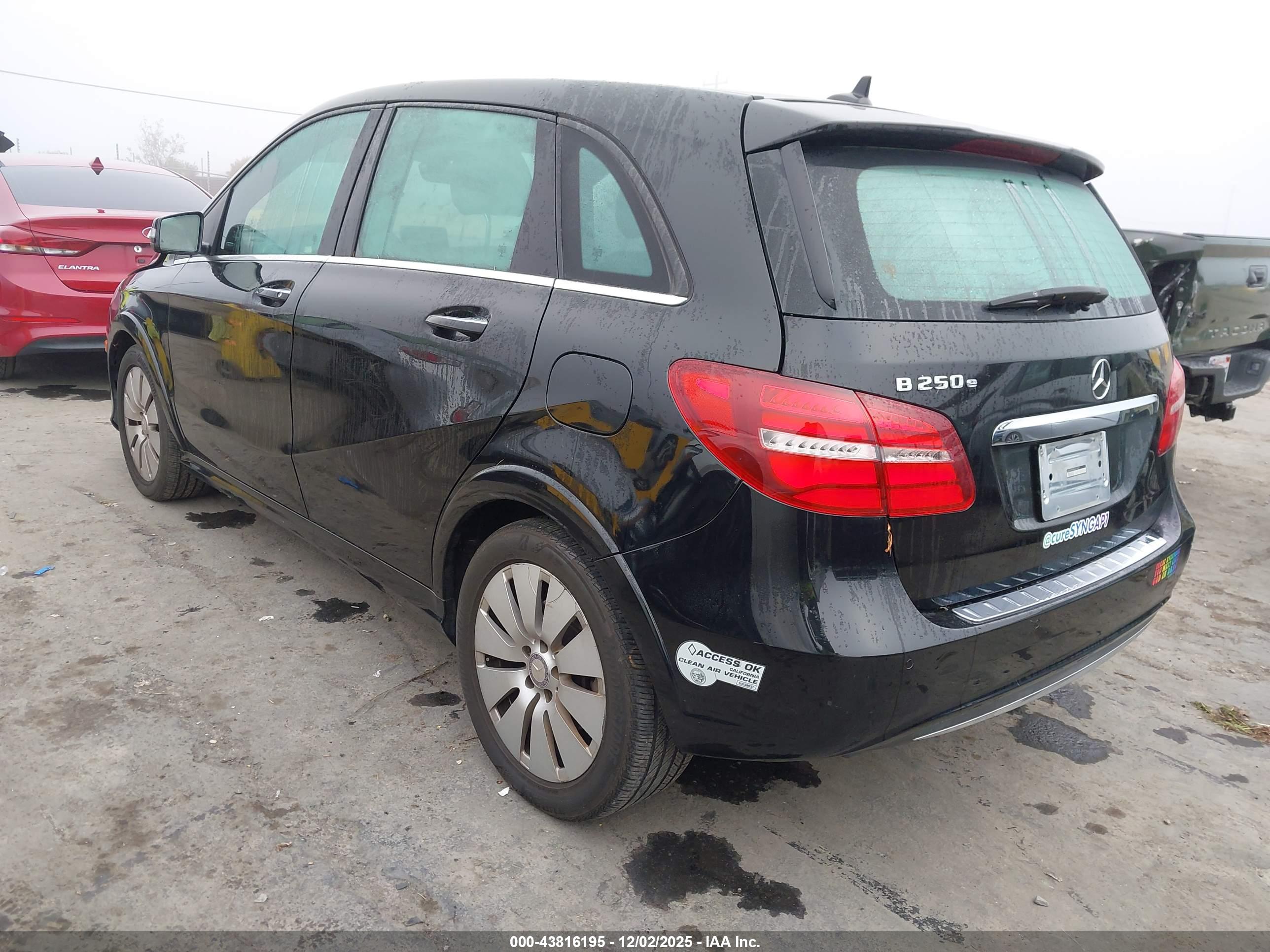 MERCEDES-BENZ B image 3