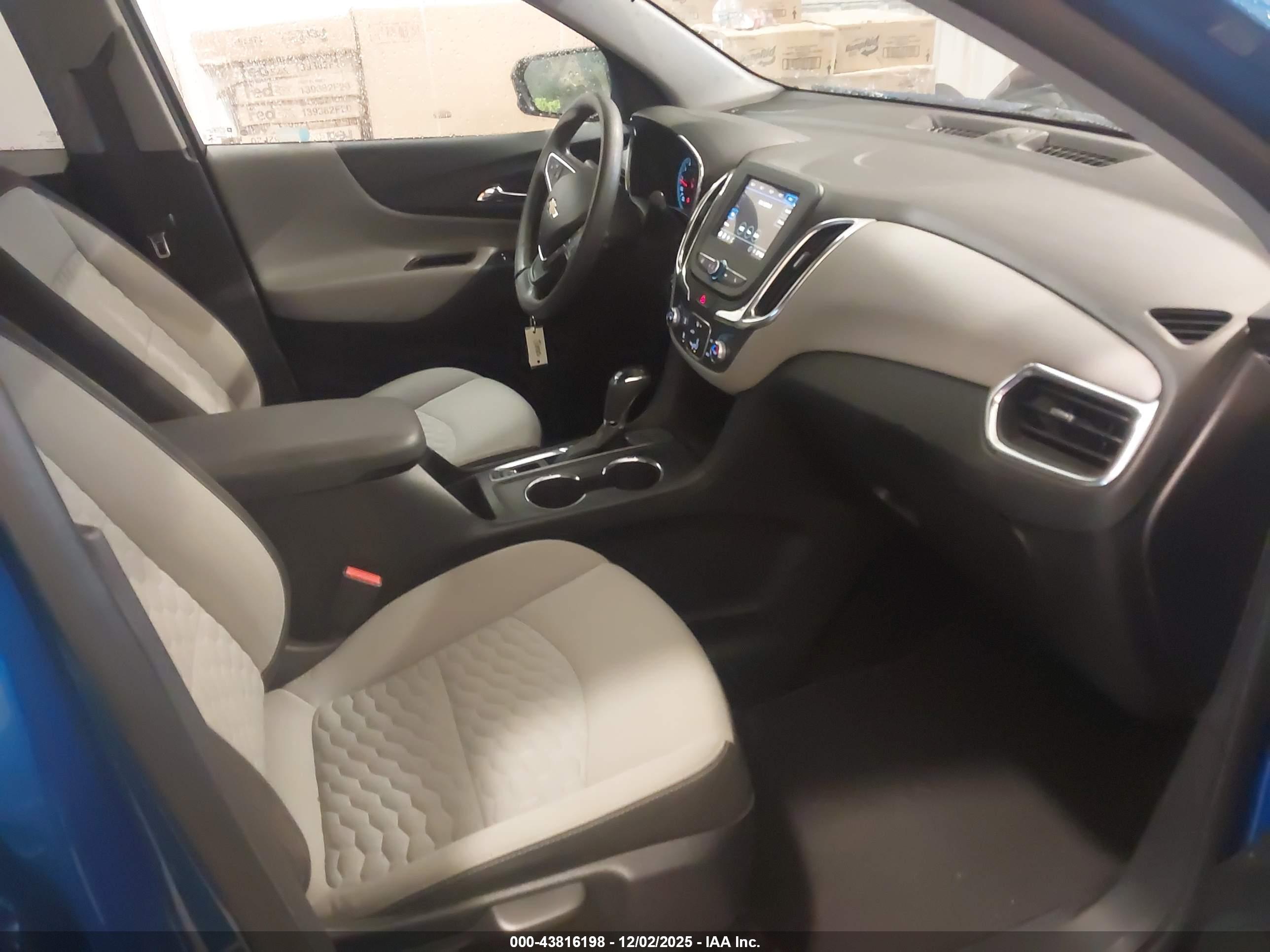CHEVROLET EQUINOX image 5