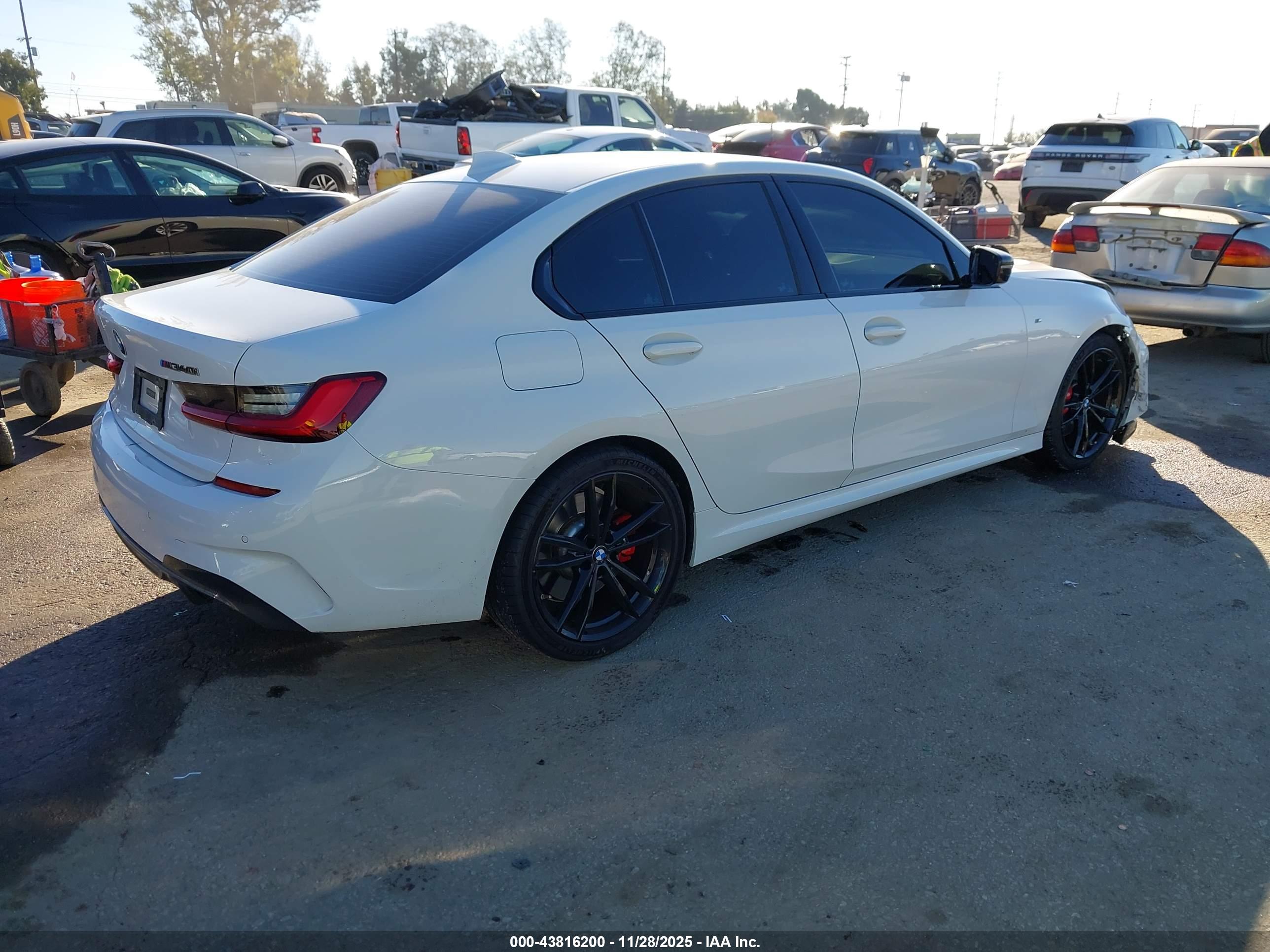 BMW 3 image 4