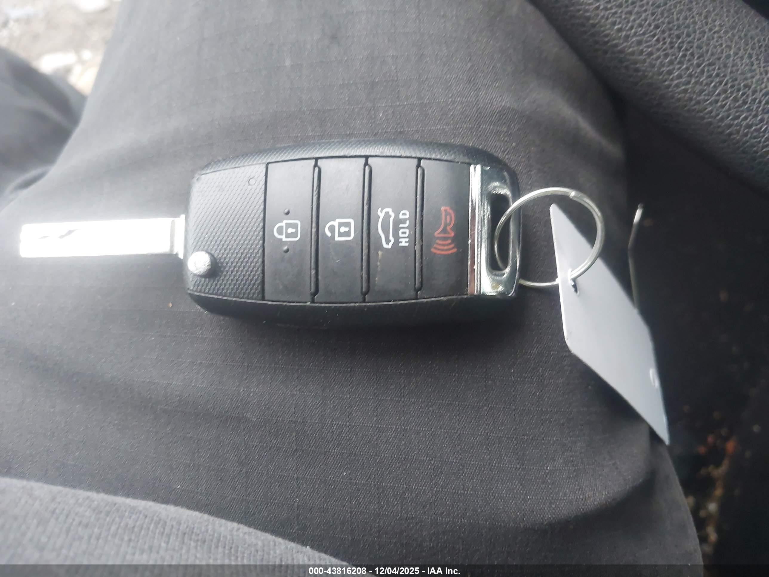 KIA OPTIMA image 11