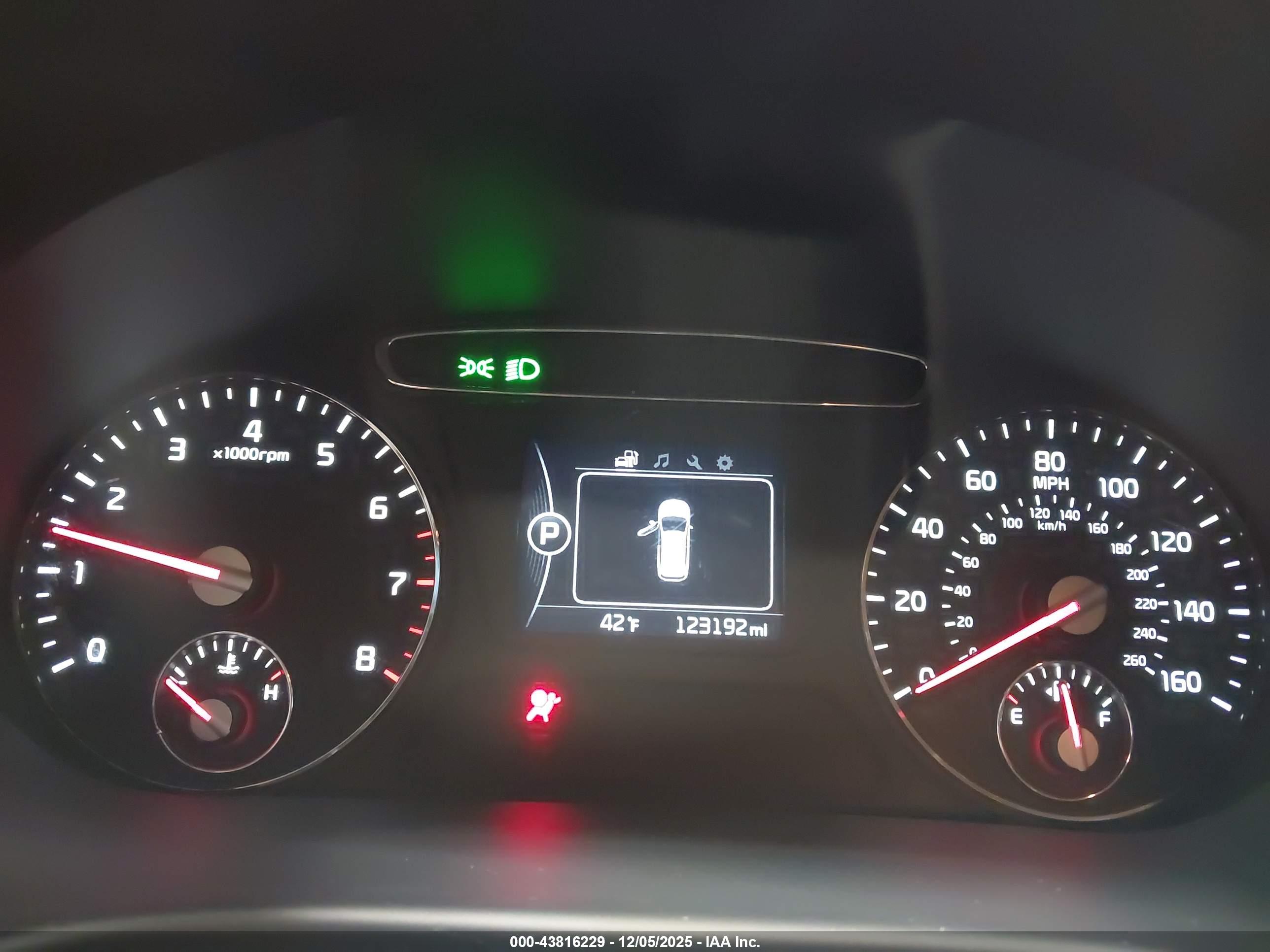 KIA SORENTO image 7