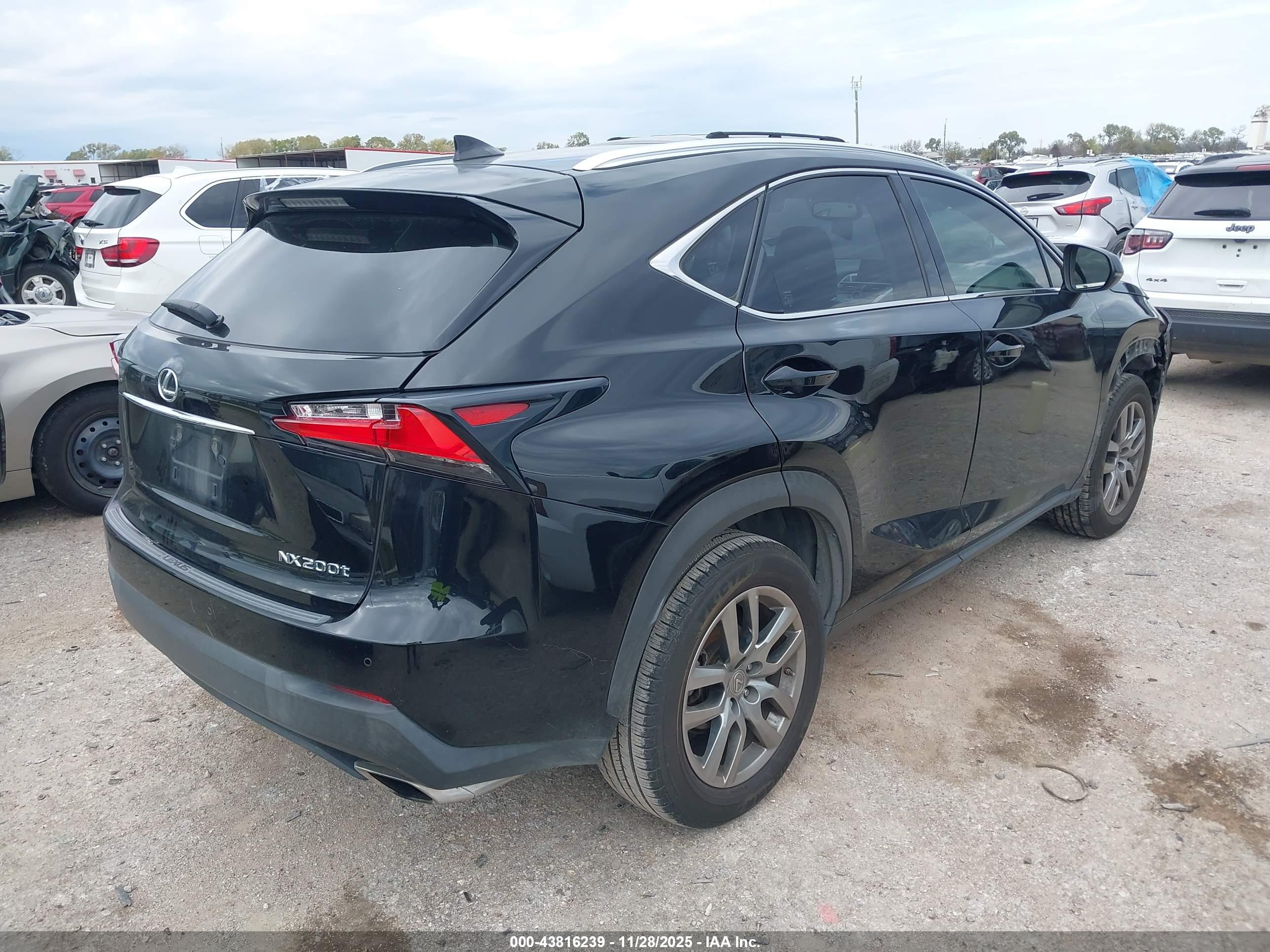 LEXUS NX image 4