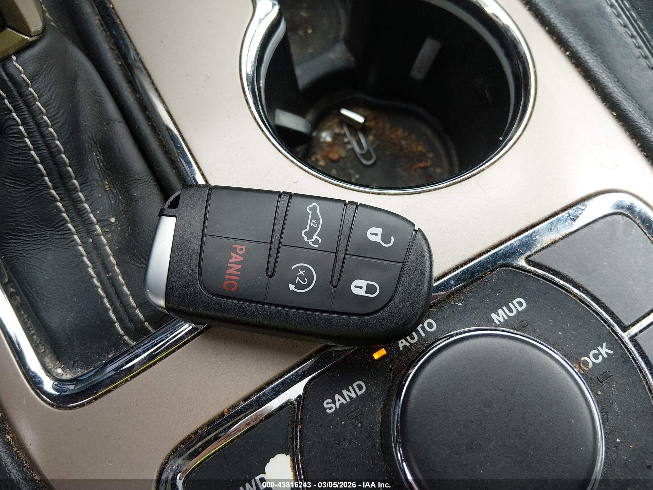 JEEP GRAND image 11