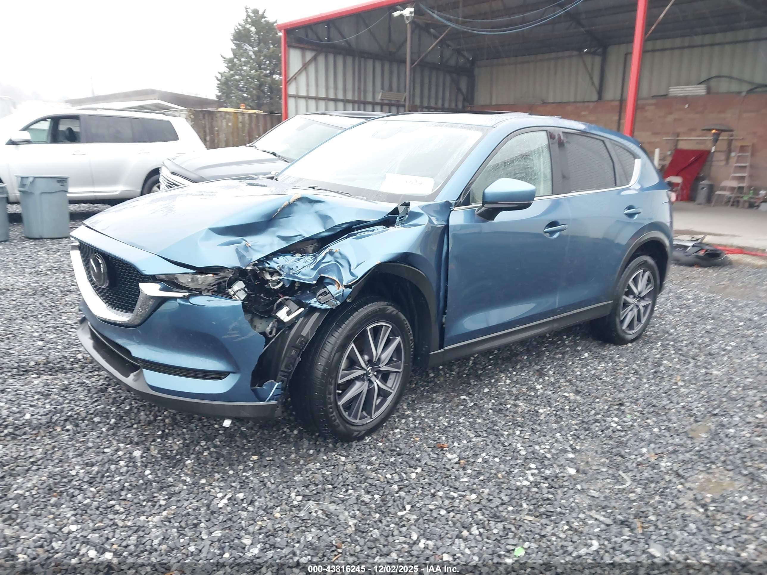 MAZDA CX-5 image 2